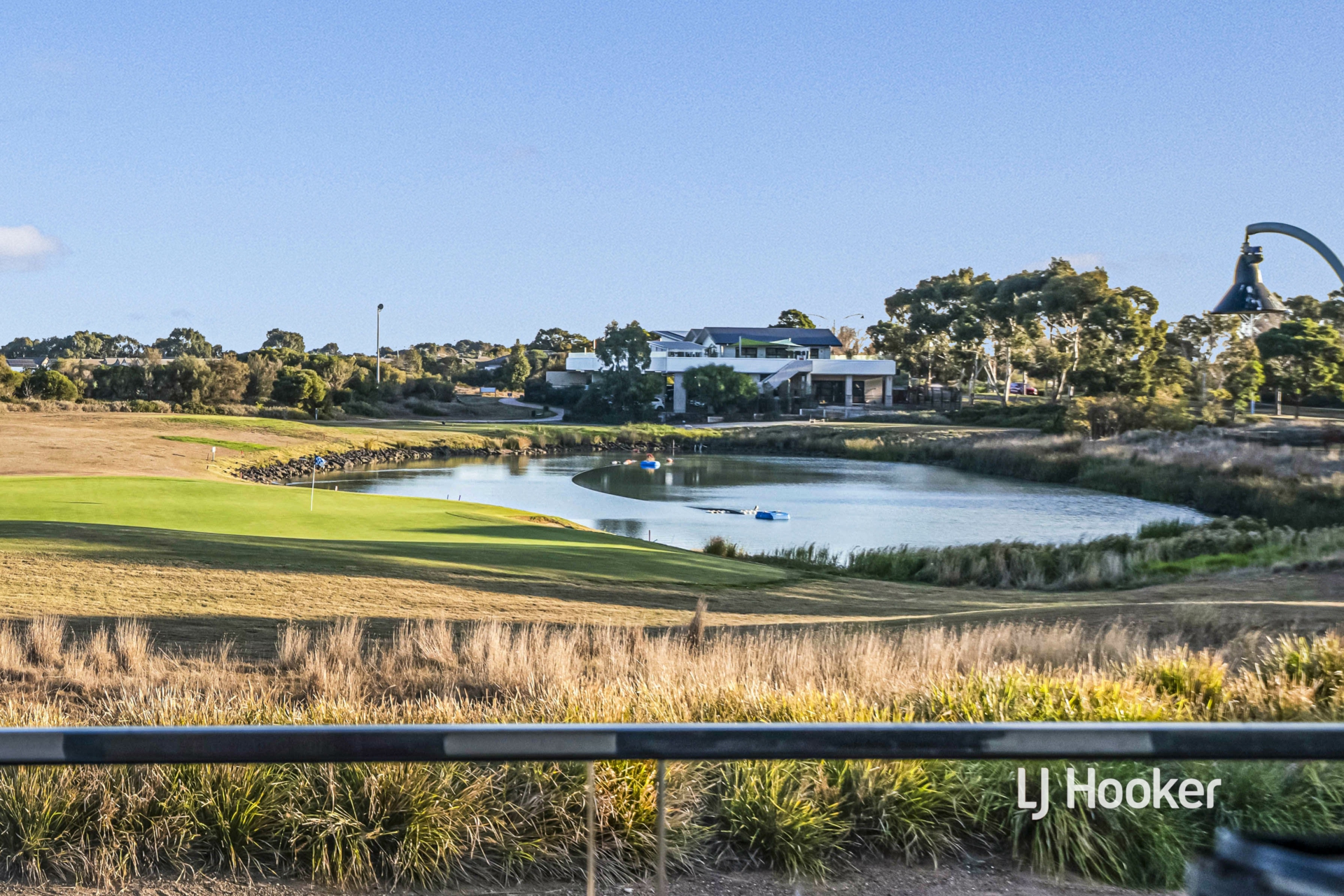 4 Eagleview Place, SANCTUARY LAKES