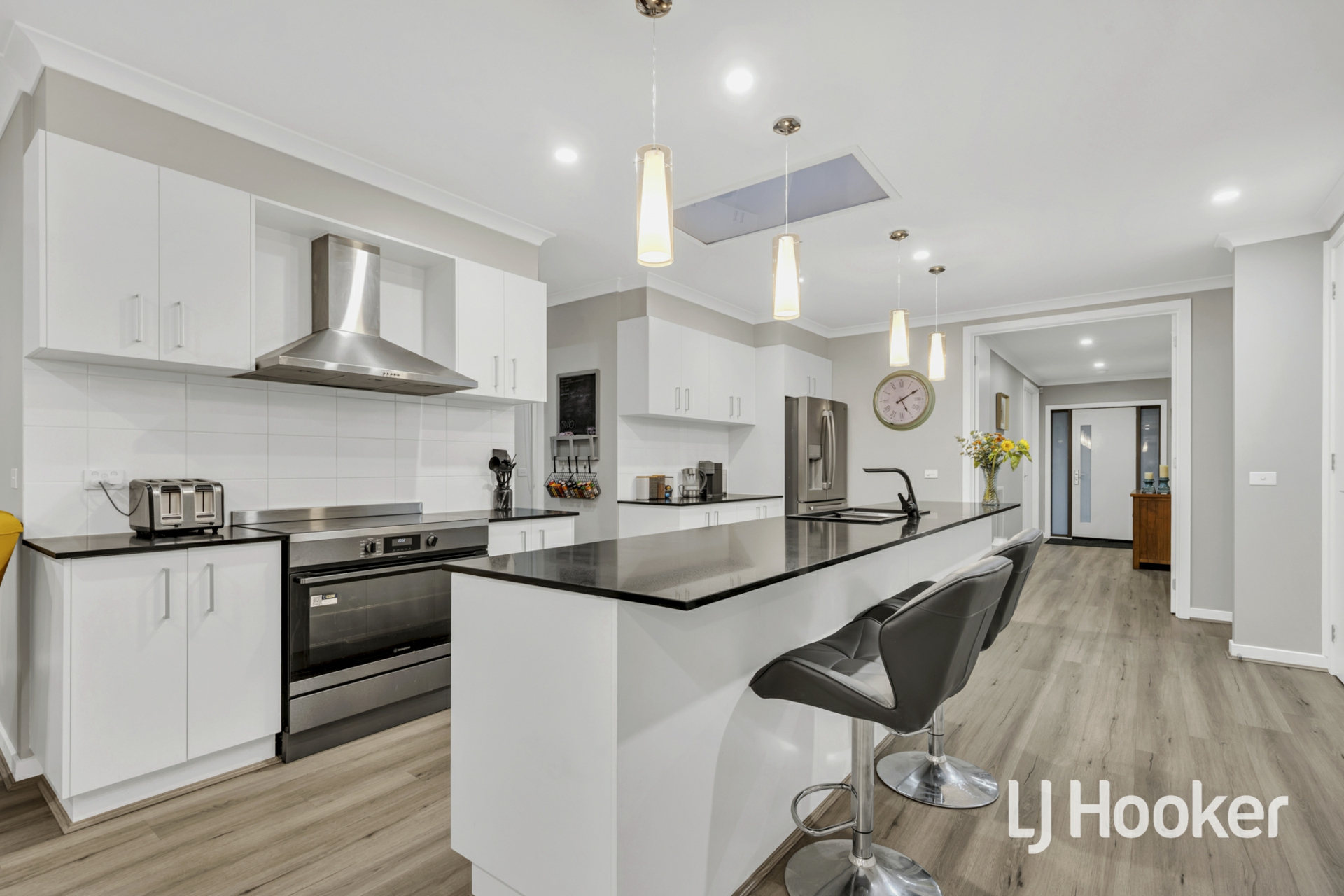 13 Denman Drive, POINT COOK