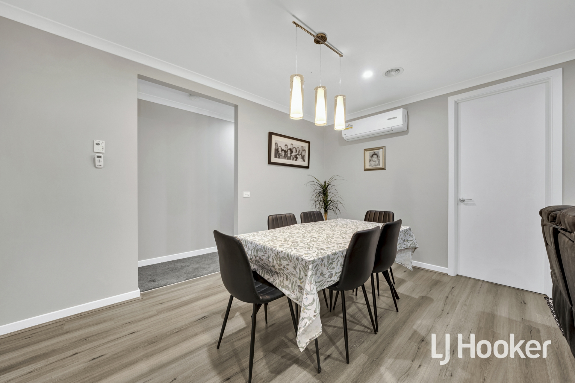 13 Denman Drive, POINT COOK