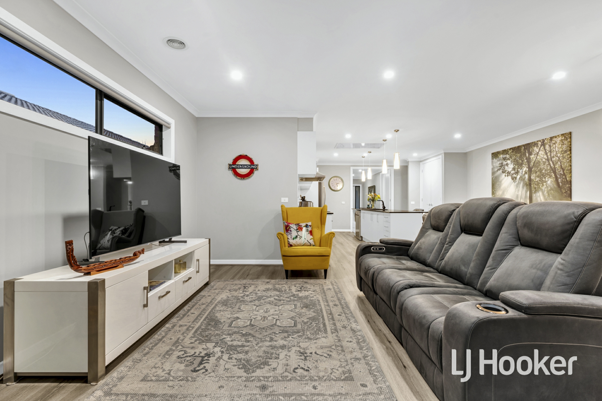 13 Denman Drive, POINT COOK