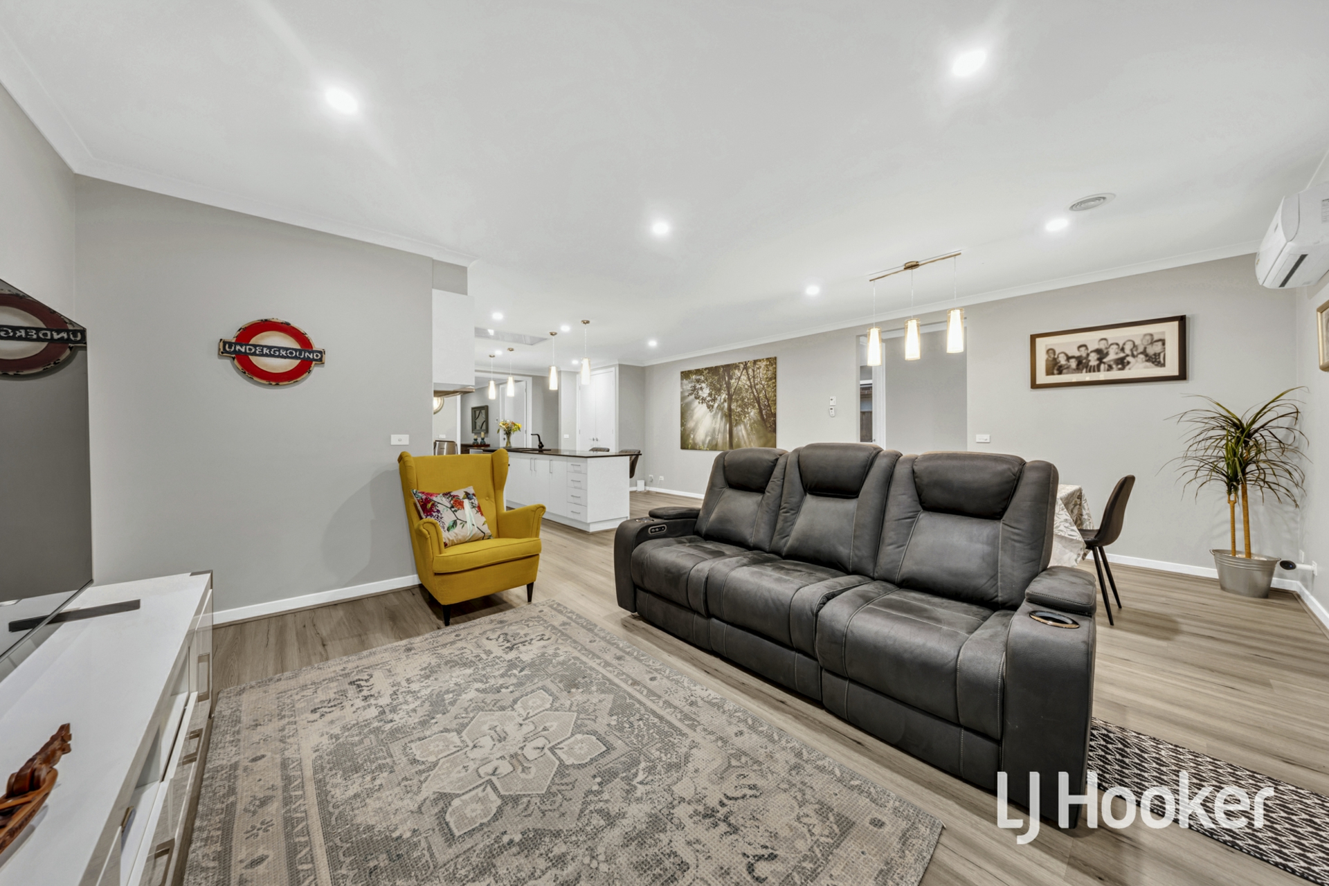 13 Denman Drive, POINT COOK