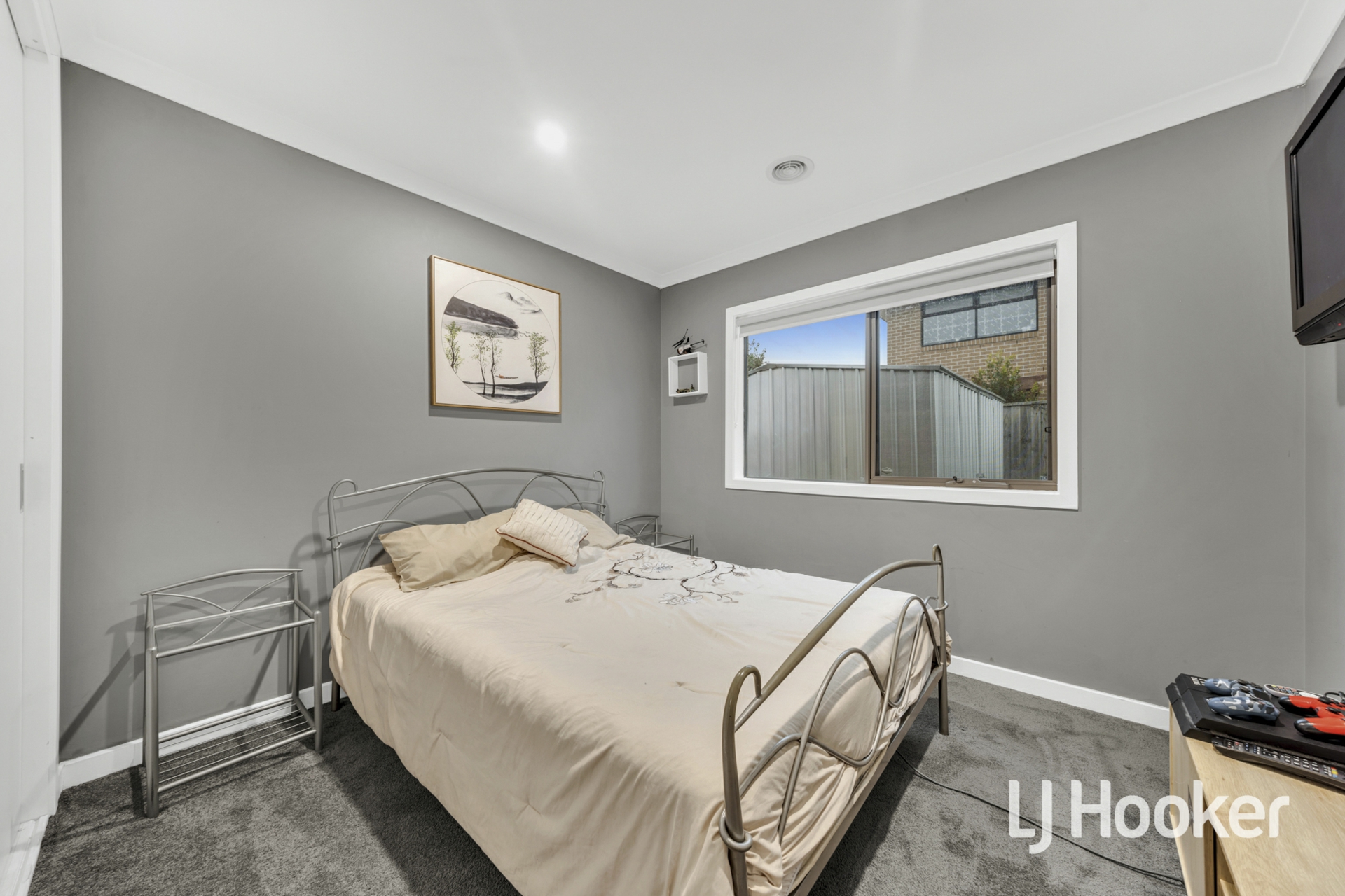 13 Denman Drive, POINT COOK