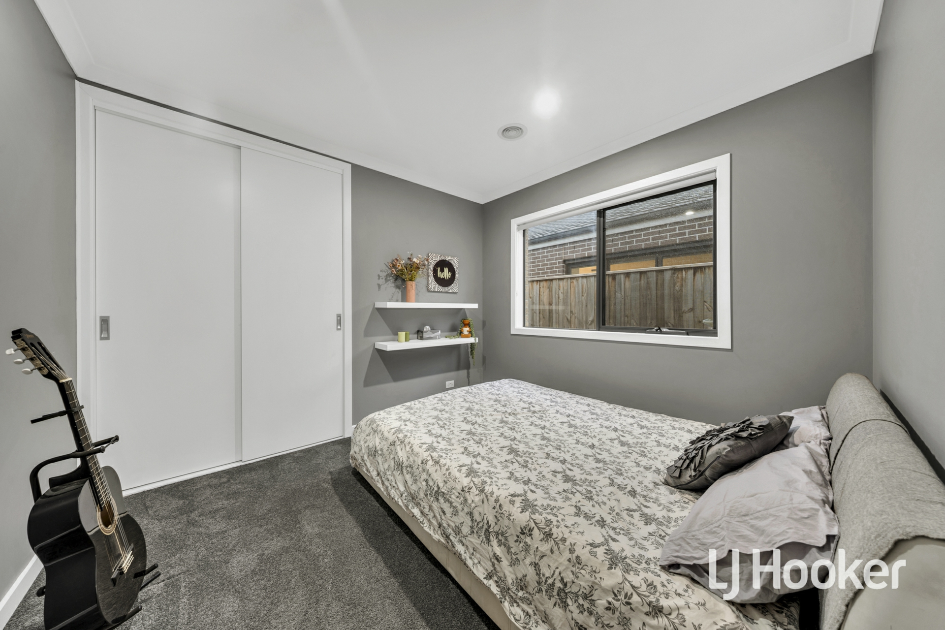 13 Denman Drive, POINT COOK
