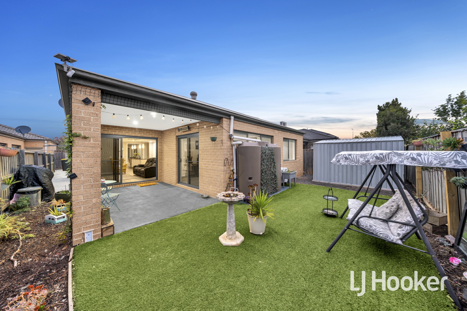 13 Denman Drive, POINT COOK