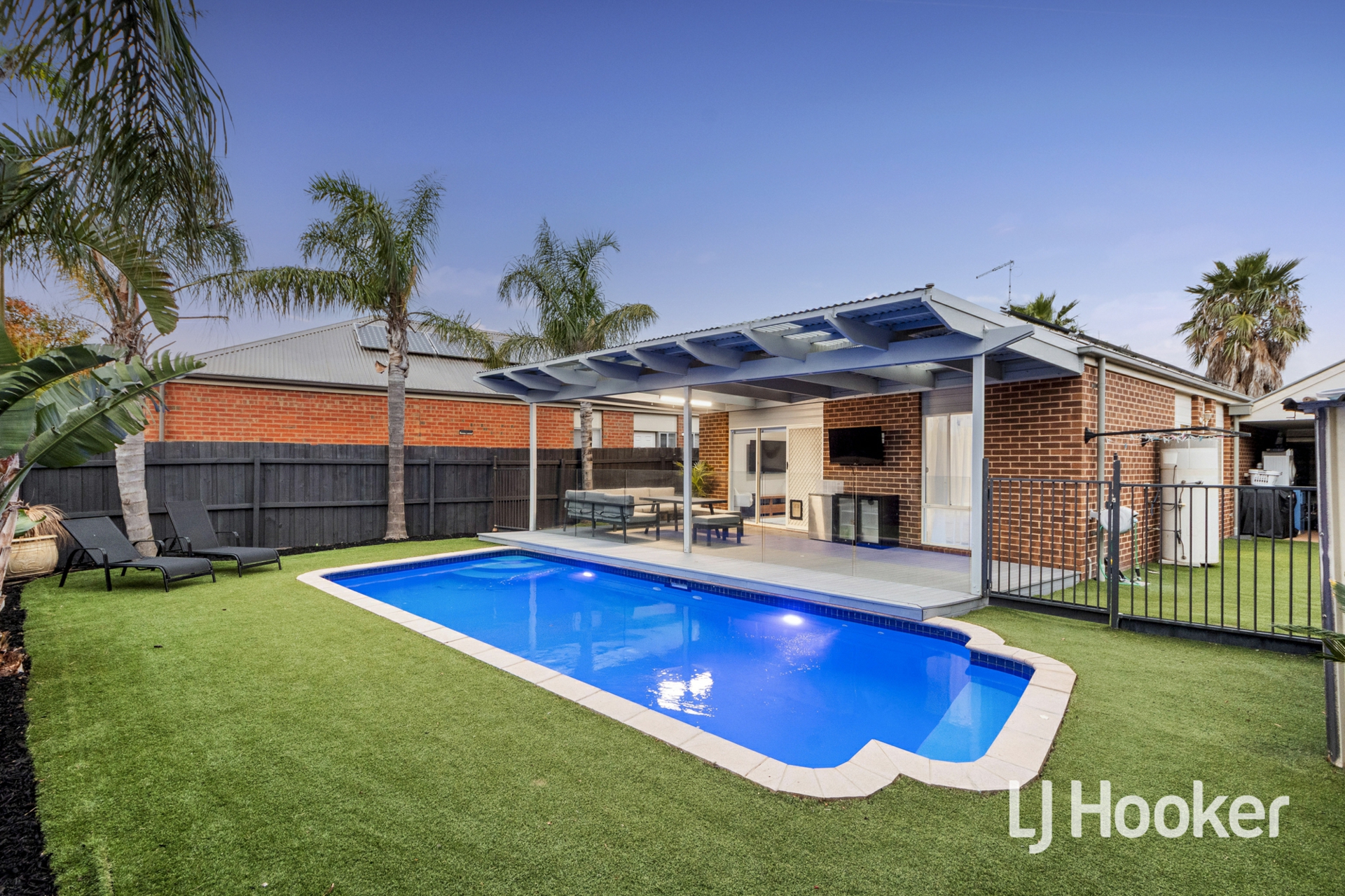 9 Caribou Place, POINT COOK