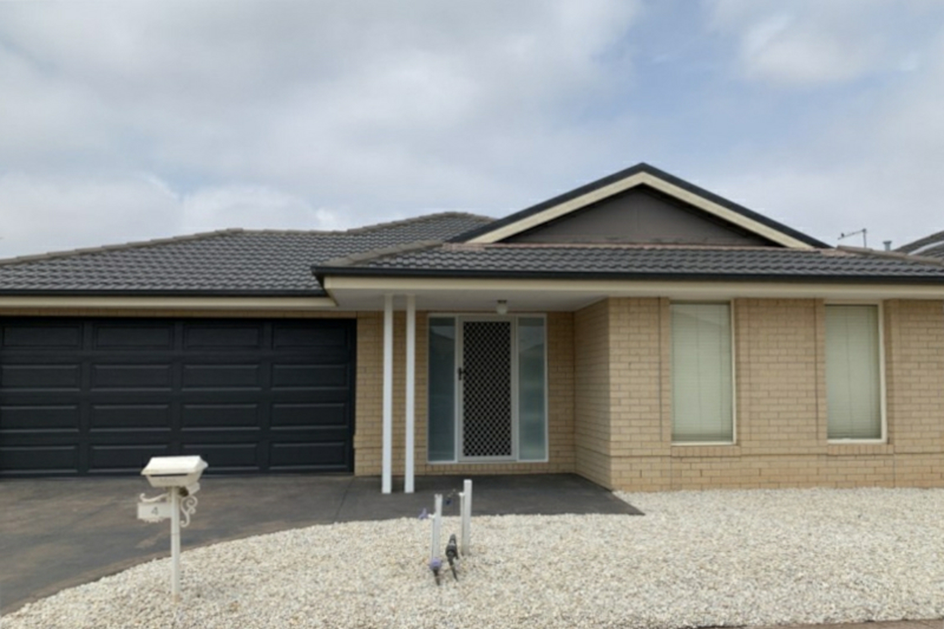 4 Hawkstone Road, WYNDHAM VALE