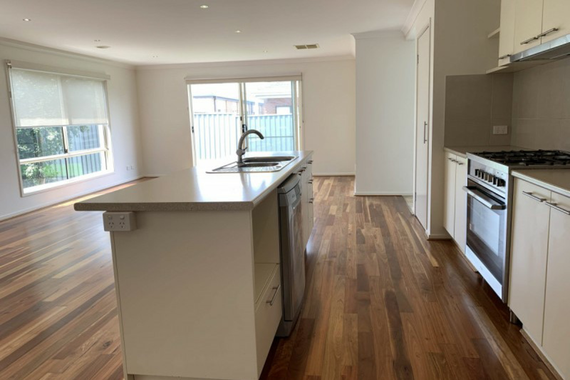 4 Hawkstone Road, WYNDHAM VALE