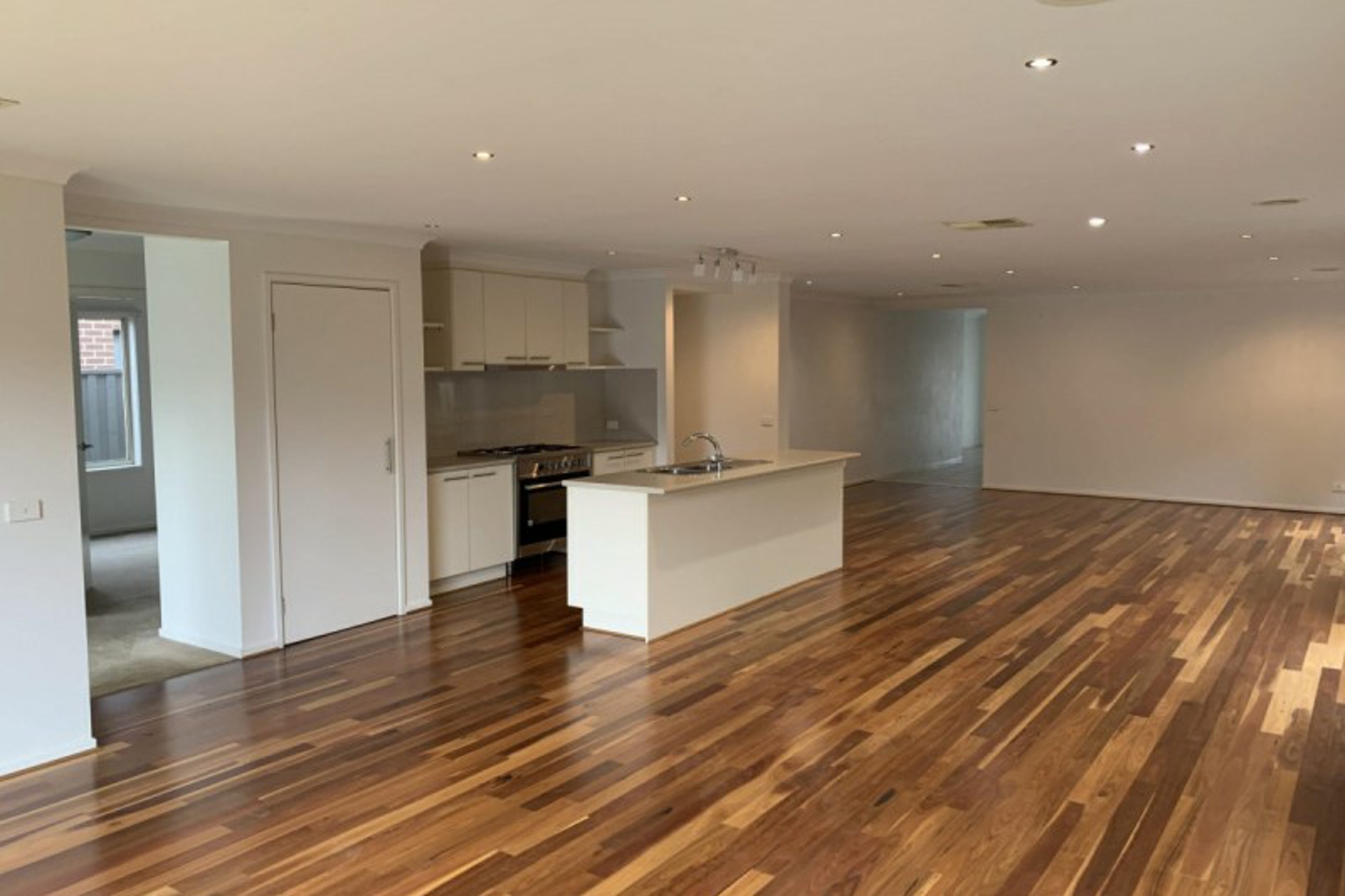 4 Hawkstone Road, WYNDHAM VALE
