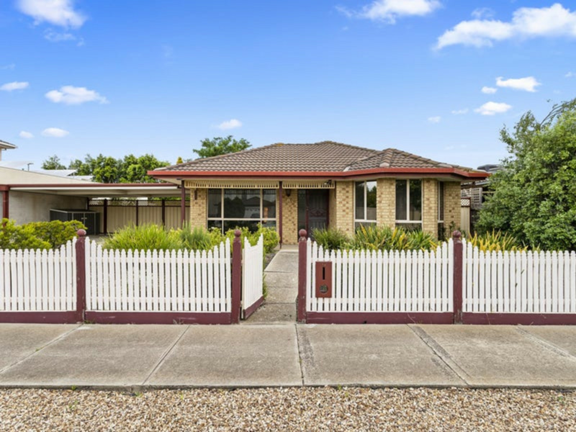 11 Sandstone Avenue, SEABROOK