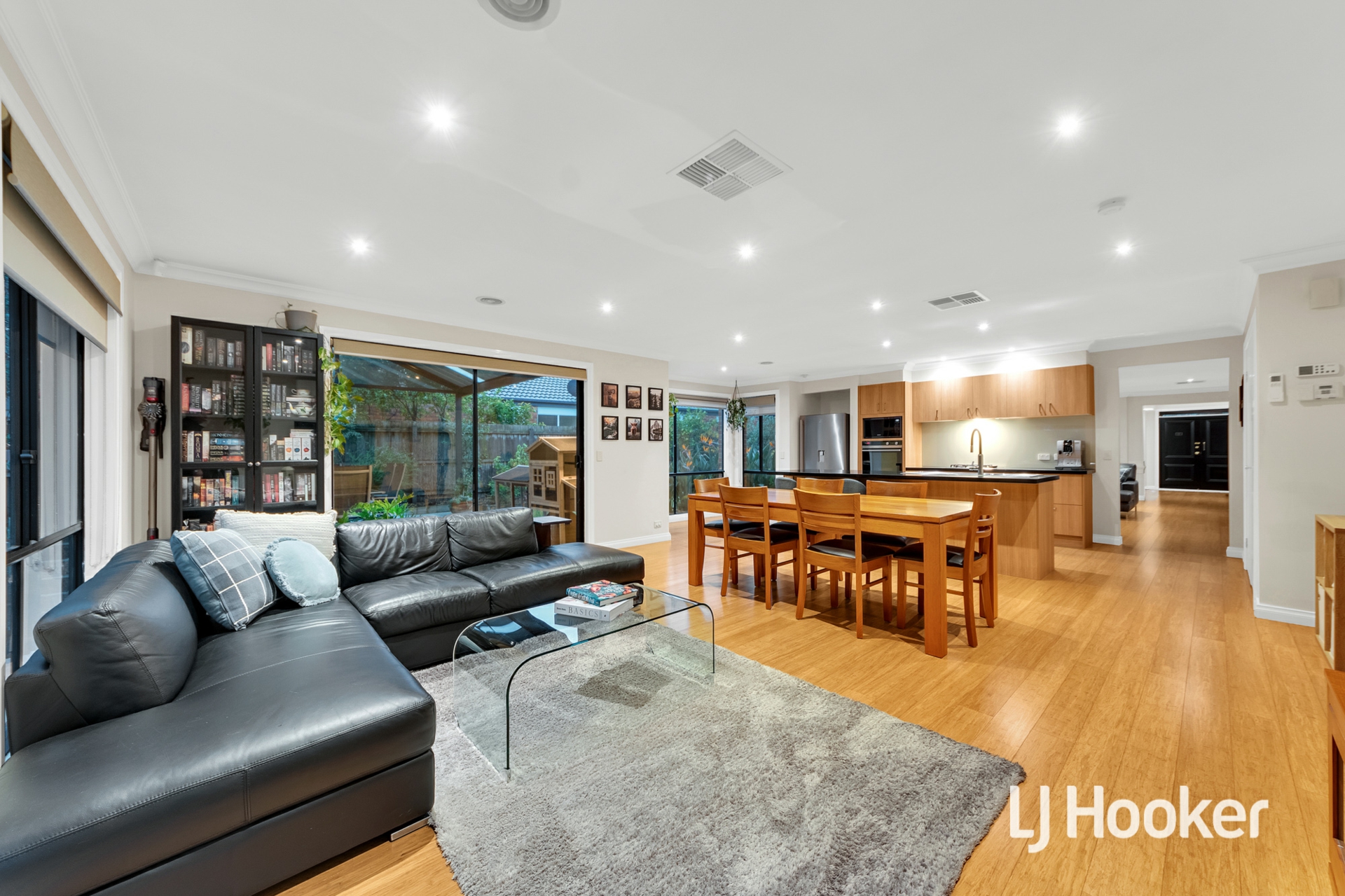 18 Watermark Way, POINT COOK