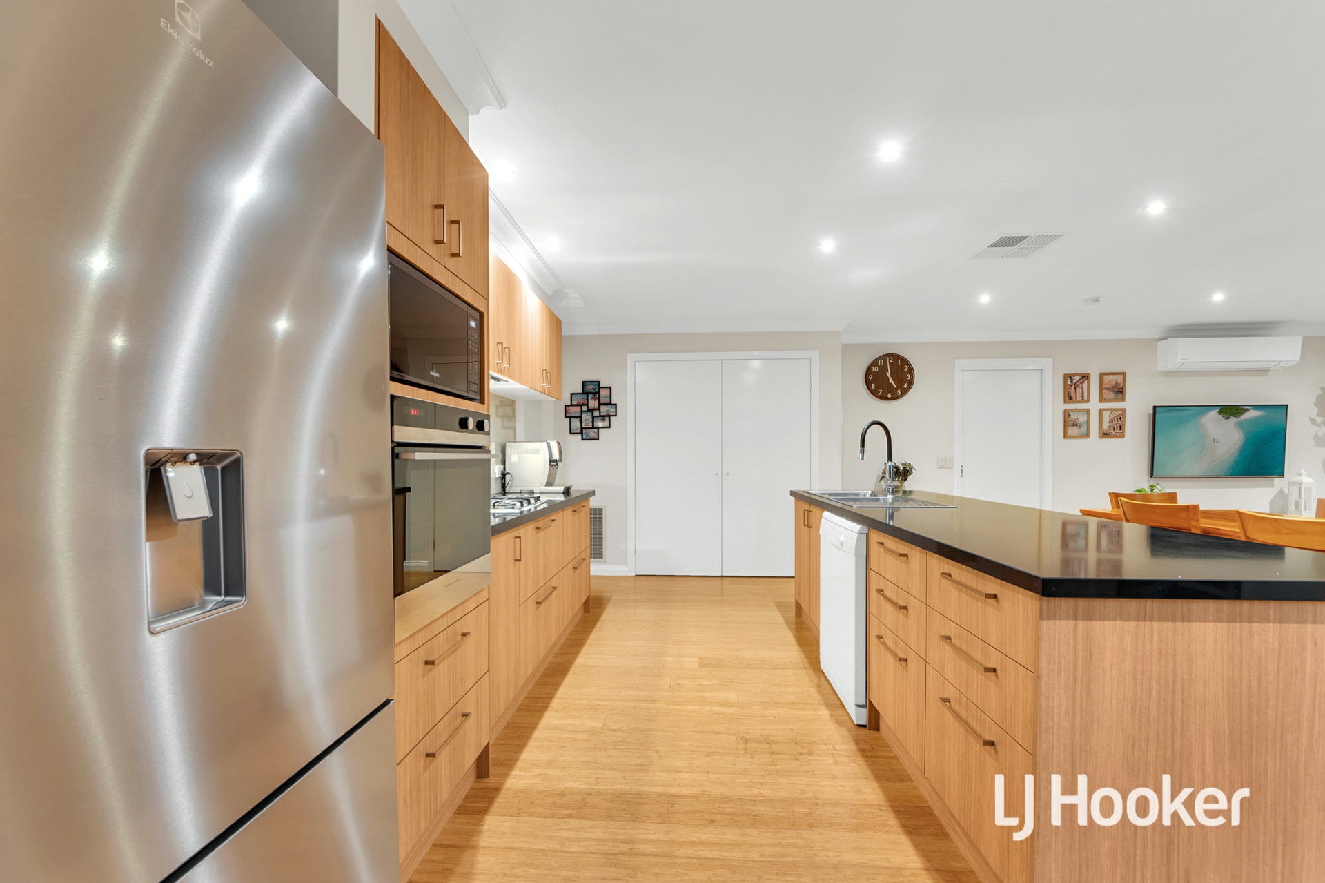 18 Watermark Way, POINT COOK