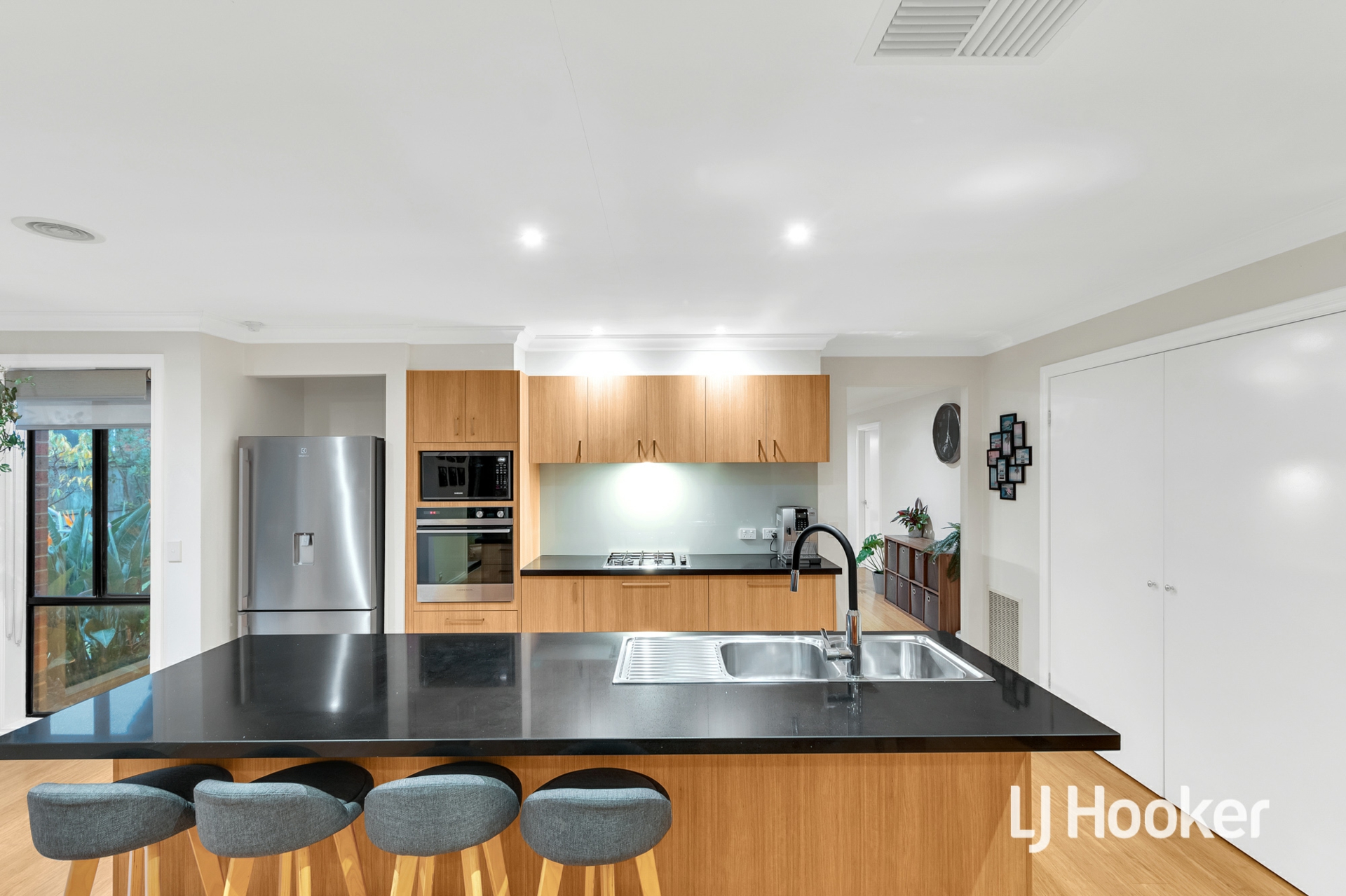 18 Watermark Way, POINT COOK