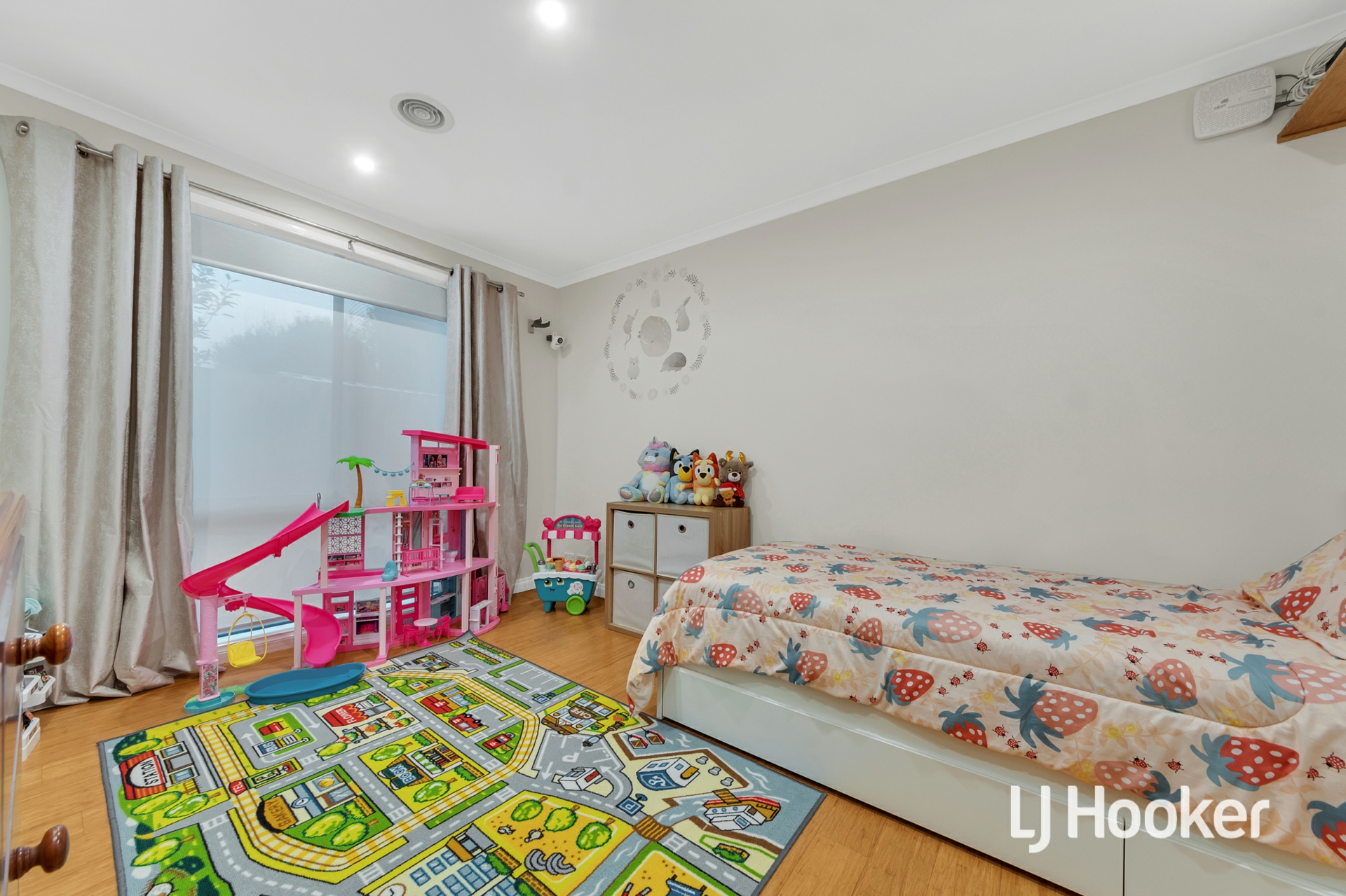 18 Watermark Way, POINT COOK
