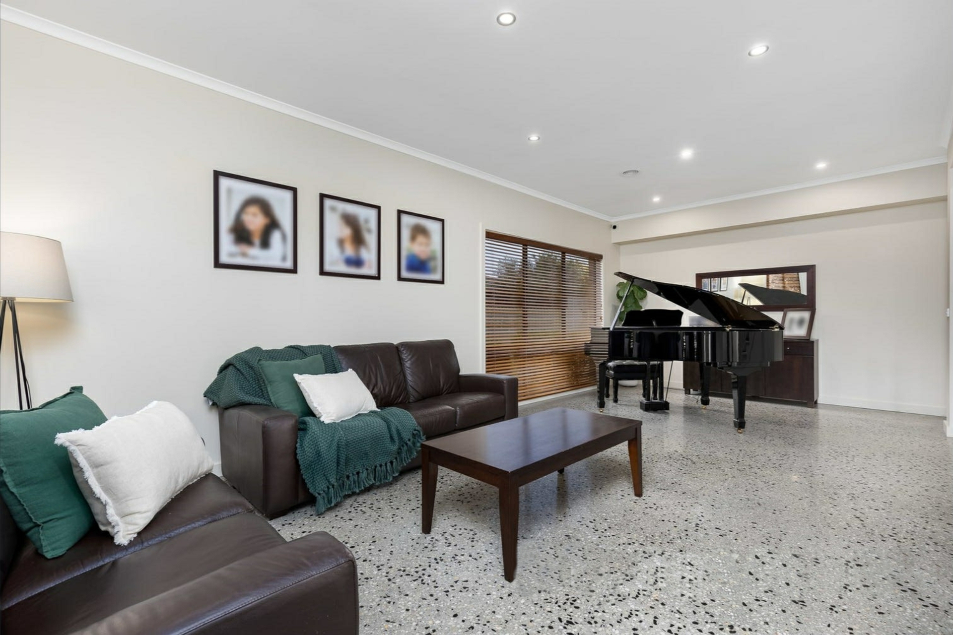 5 Oldfield Place, POINT COOK