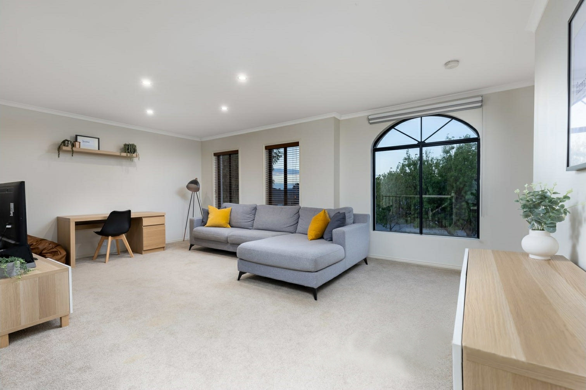 5 Oldfield Place, POINT COOK