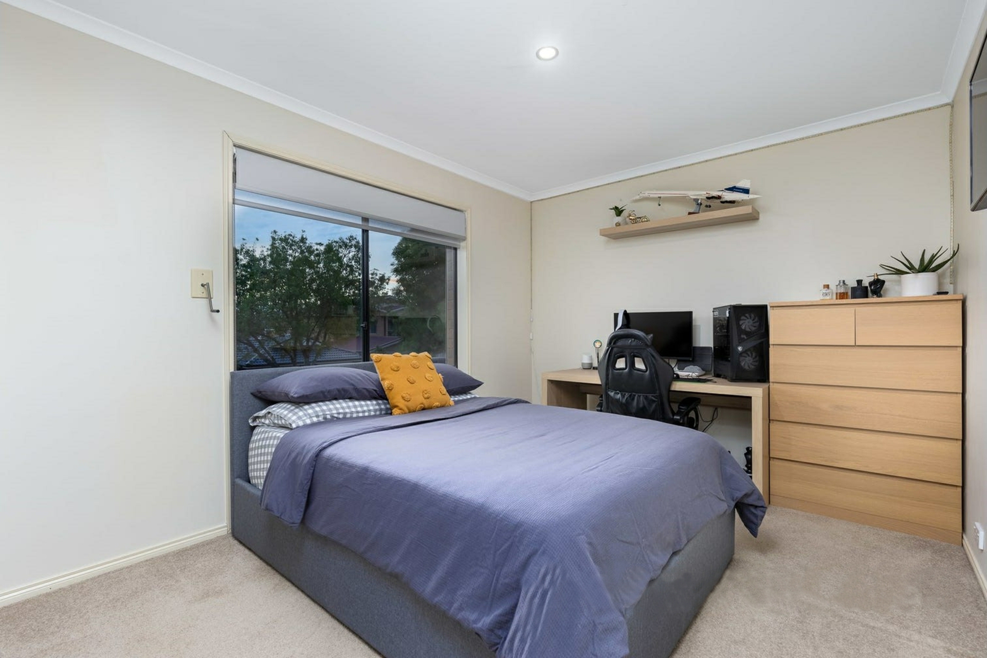 5 Oldfield Place, POINT COOK