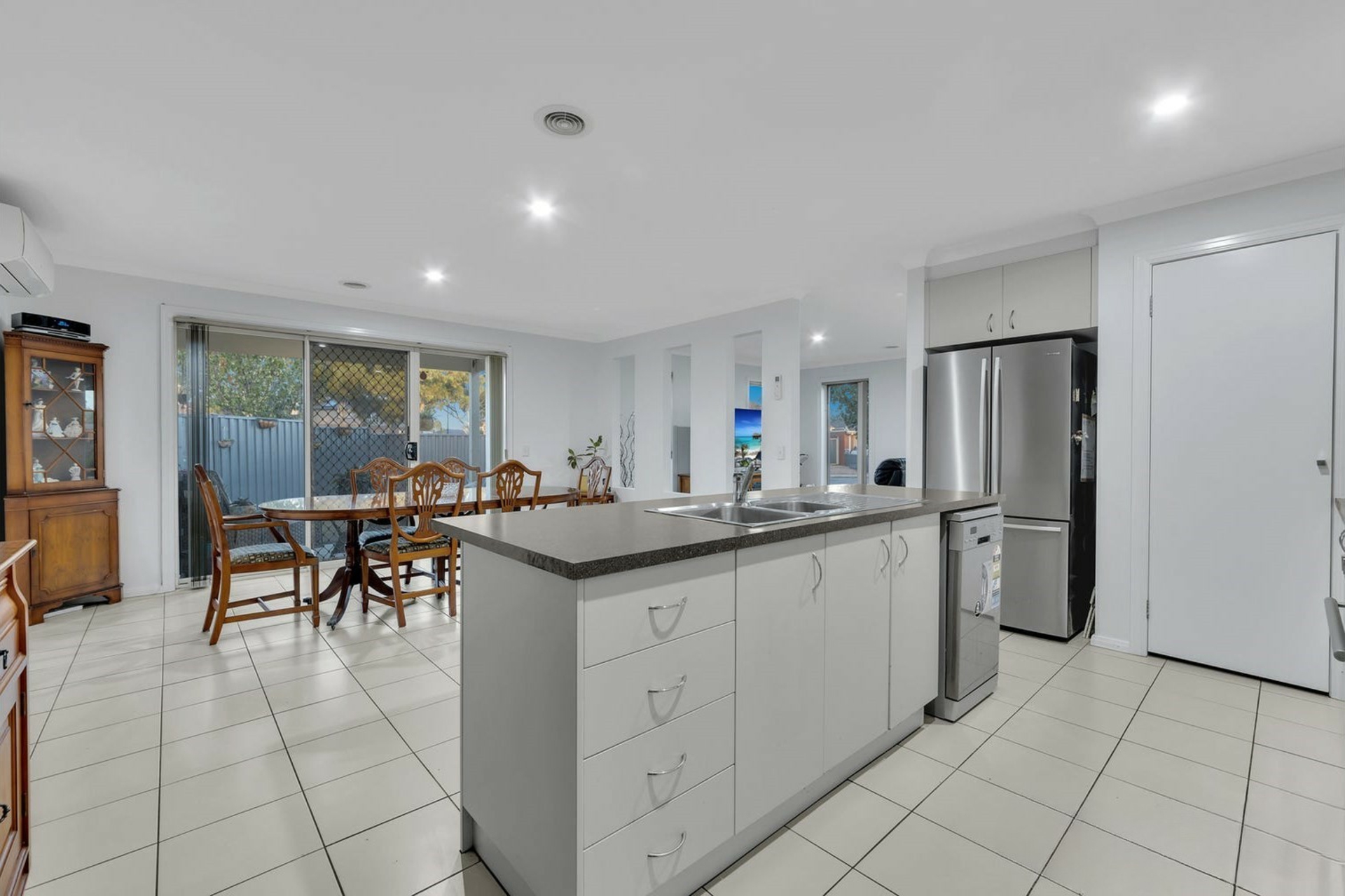 18 Carisbrook Circuit, TRUGANINA
