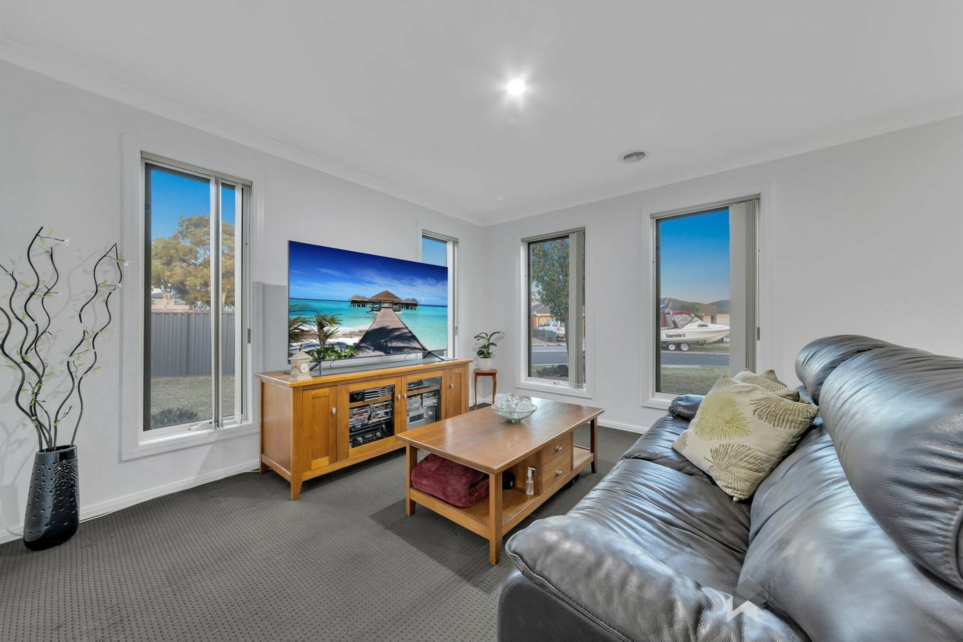 18 Carisbrook Circuit, TRUGANINA