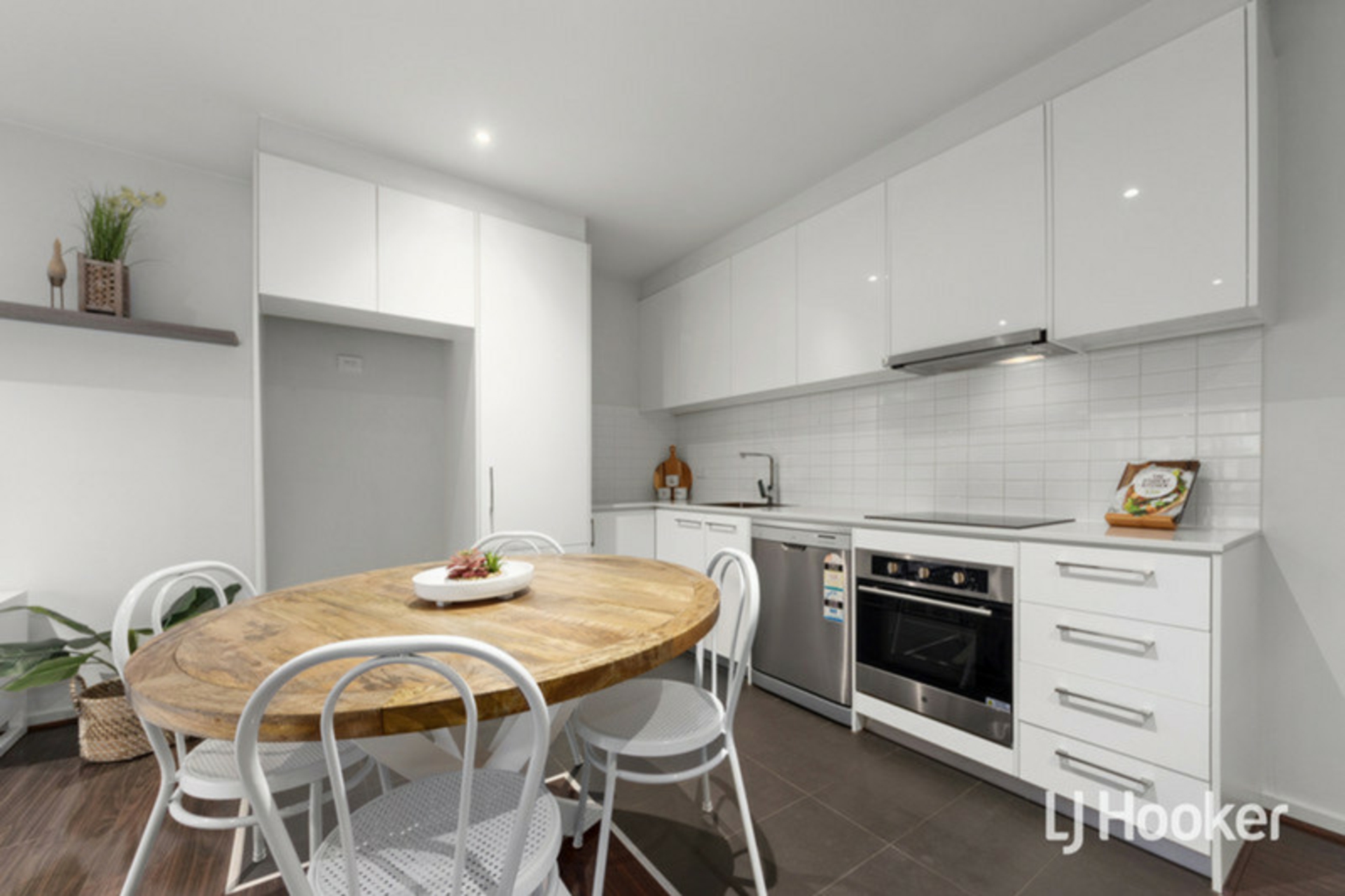 203/15 Balcombe Road, MENTONE