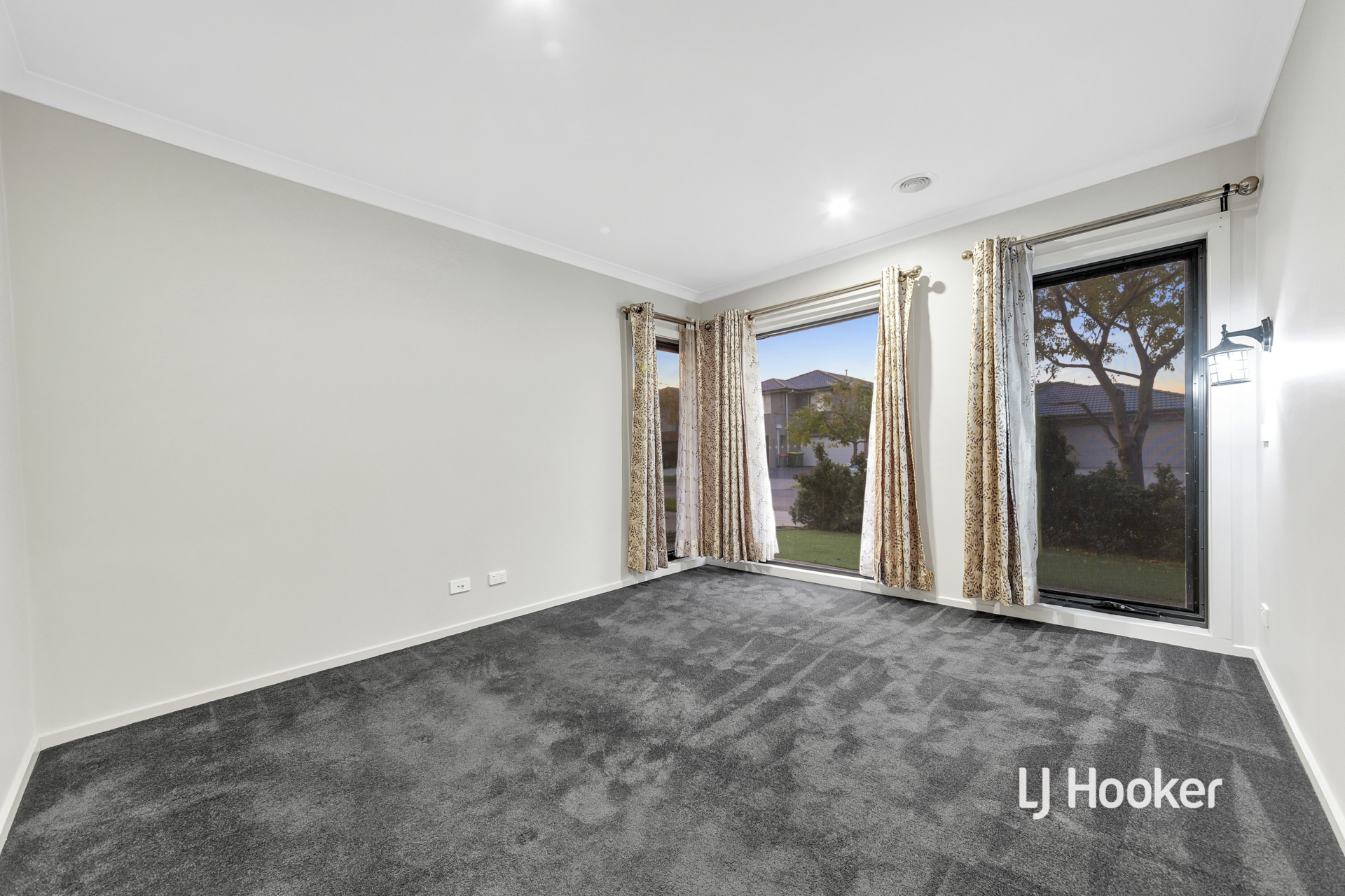 12 Grasso Avenue, POINT COOK
