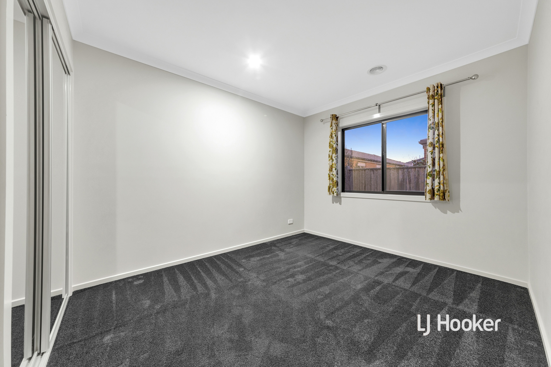 12 Grasso Avenue, POINT COOK