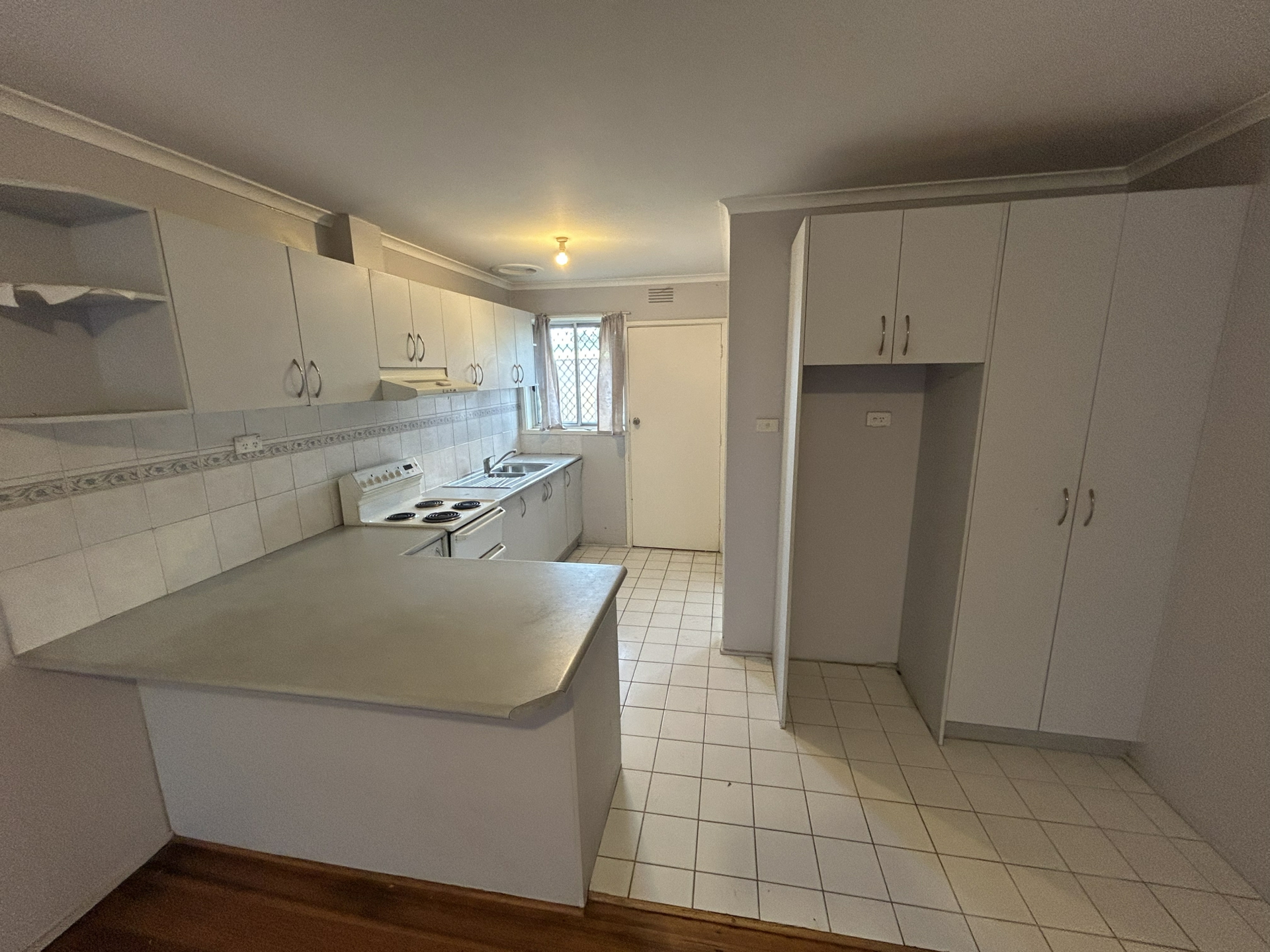 4/6-8 Willmott Drive, HOPPERS CROSSING