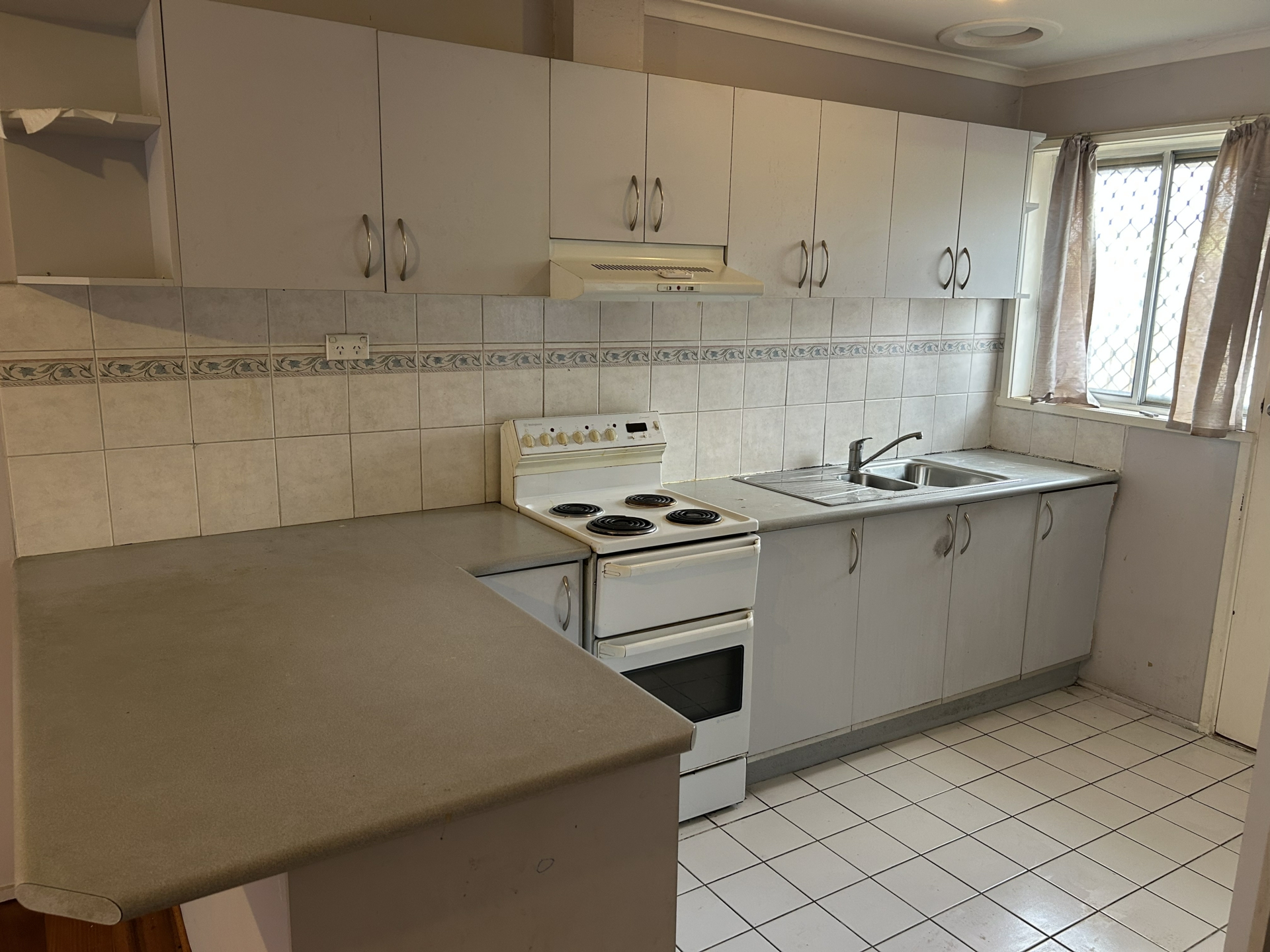 4/6-8 Willmott Drive, HOPPERS CROSSING