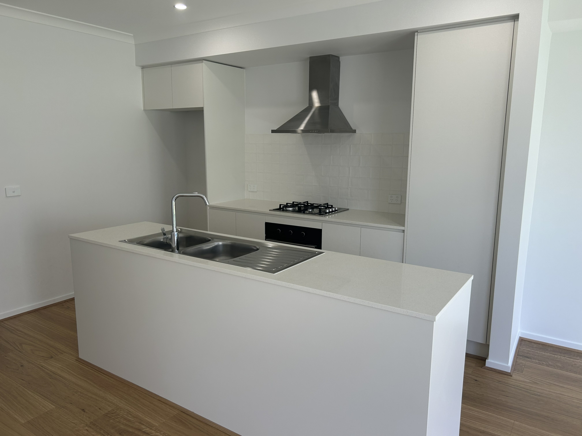 11 Ravida Way — photo 2 of 11