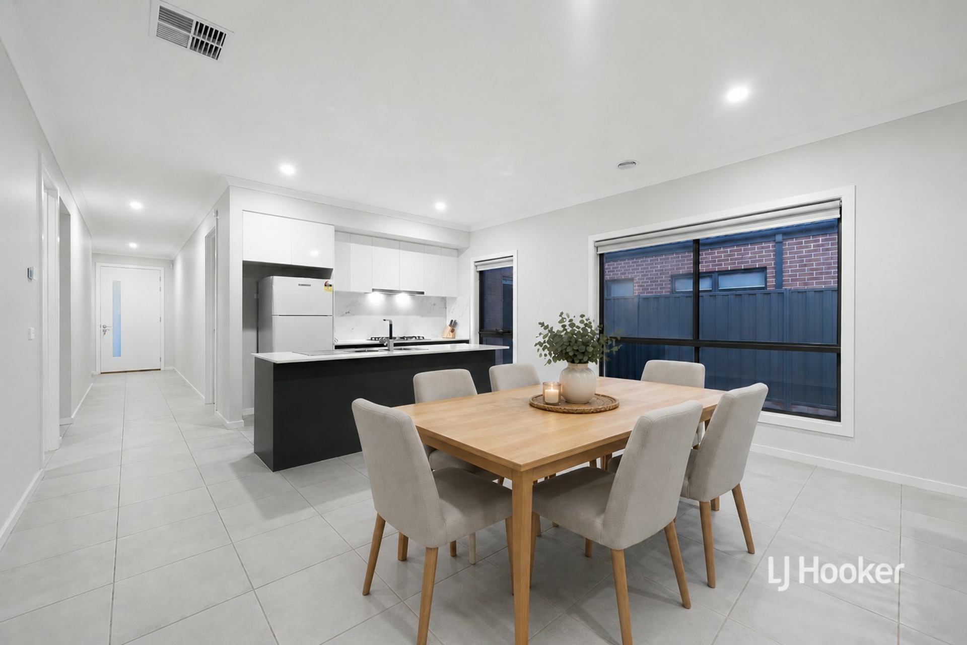 2 Irvine Avenue — photo 5 of 12