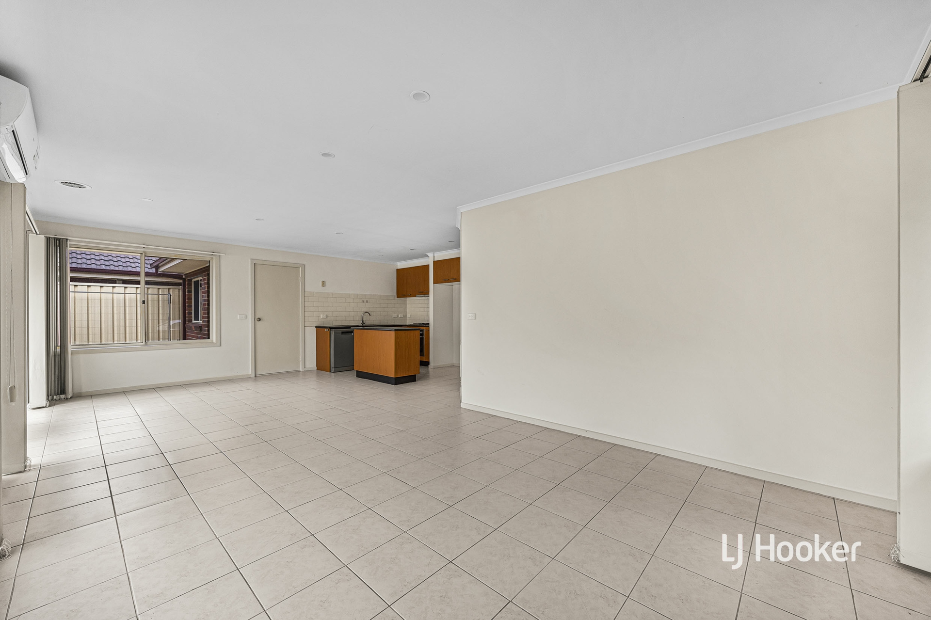 1/2 Cooper Street — photo 5 of 11