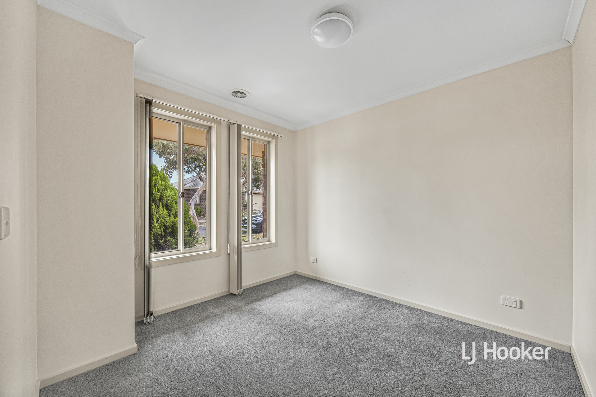 1/2 Cooper Street — photo 7 of 11