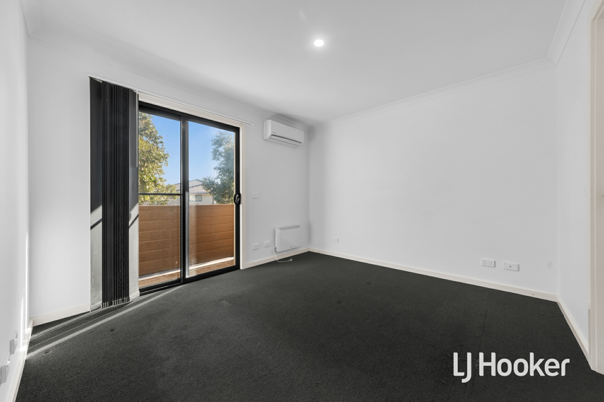 1 Dominic Road — photo 9 of 17