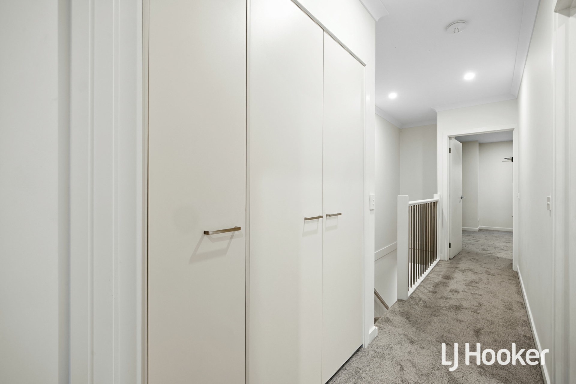 103 Waterhaven Boulevard — photo 10 of 16