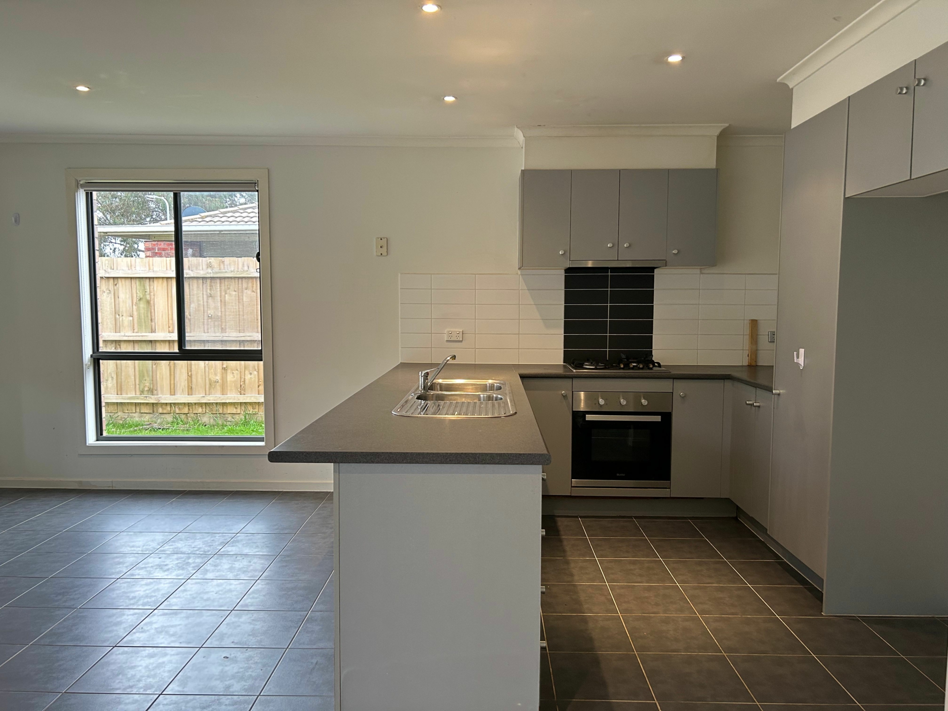 445 Morris Road — photo 3 of 15