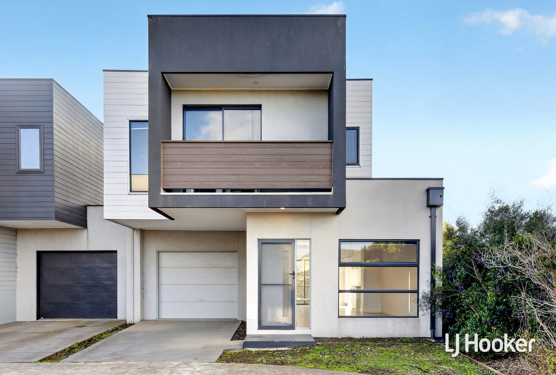 2/16 Chevron Street — photo from LJ Hooker Point Cook