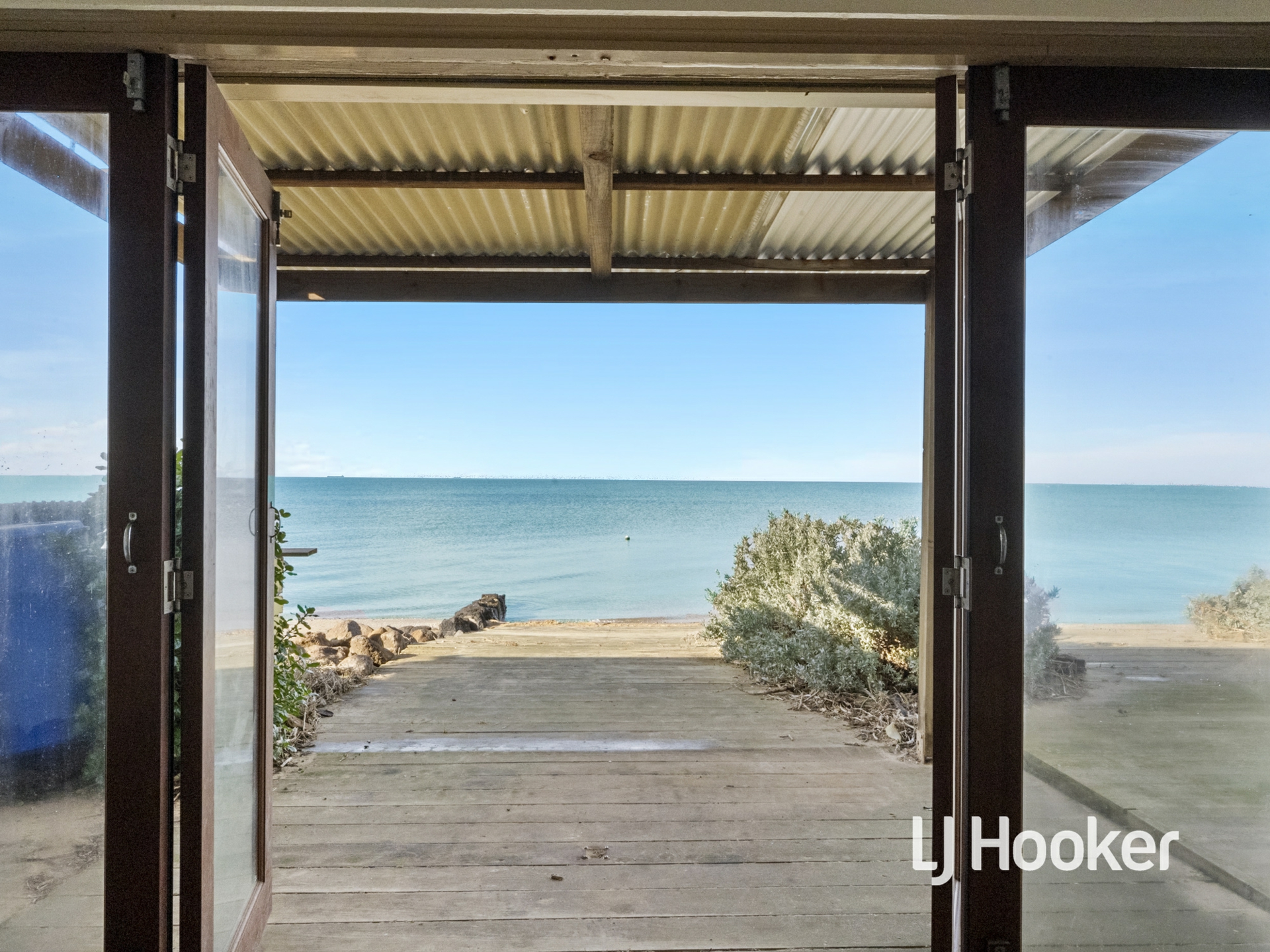 49 Campbells Cove Road — photo 6 of 11