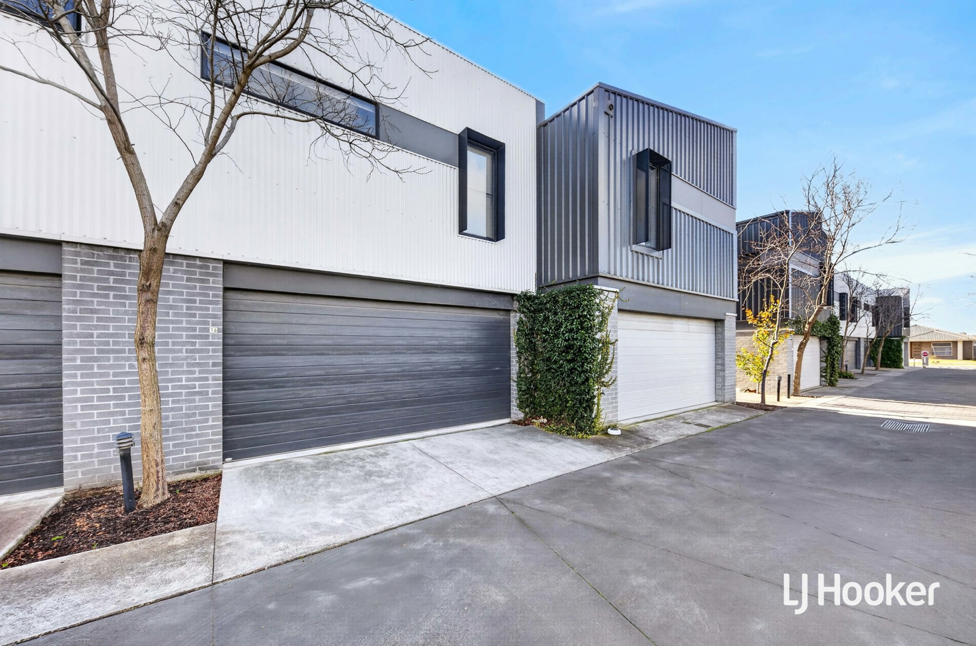 16 Broadside Walk — photo 16 of 16