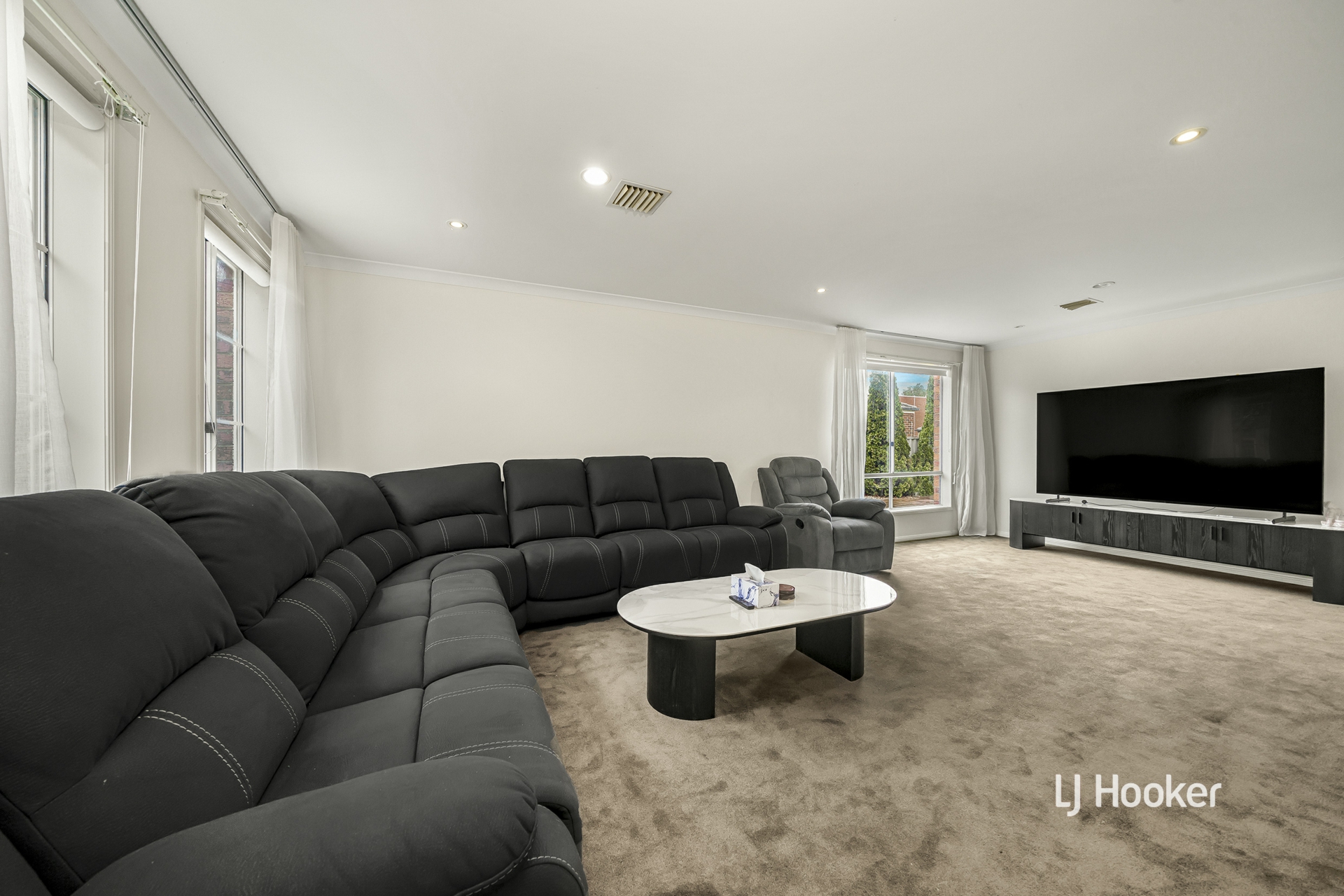 11 Finsbury Close — photo 5 of 22
