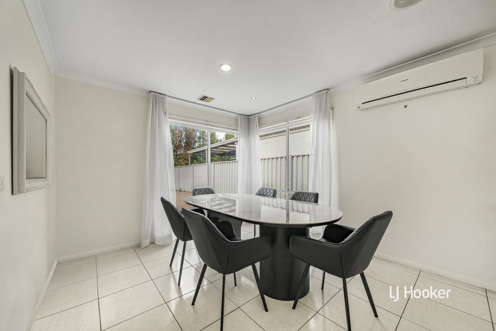 11 Finsbury Close — photo 8 of 22