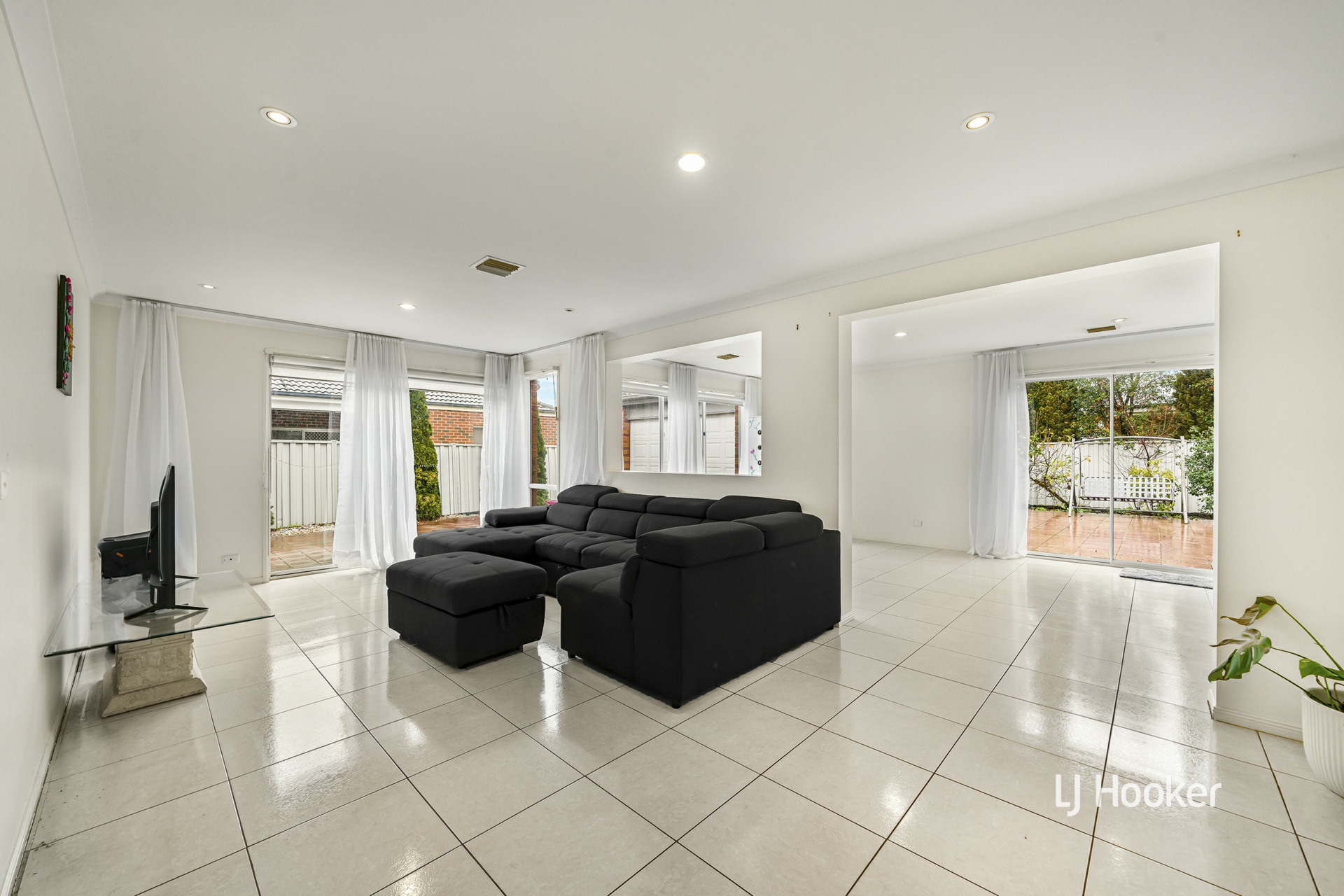 11 Finsbury Close — photo 9 of 22