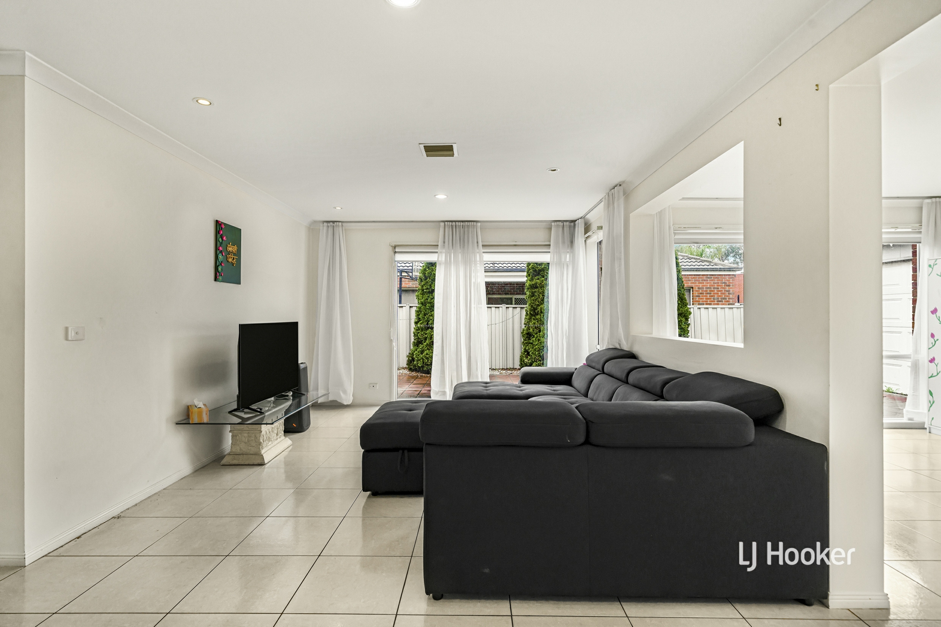 11 Finsbury Close — photo 10 of 22