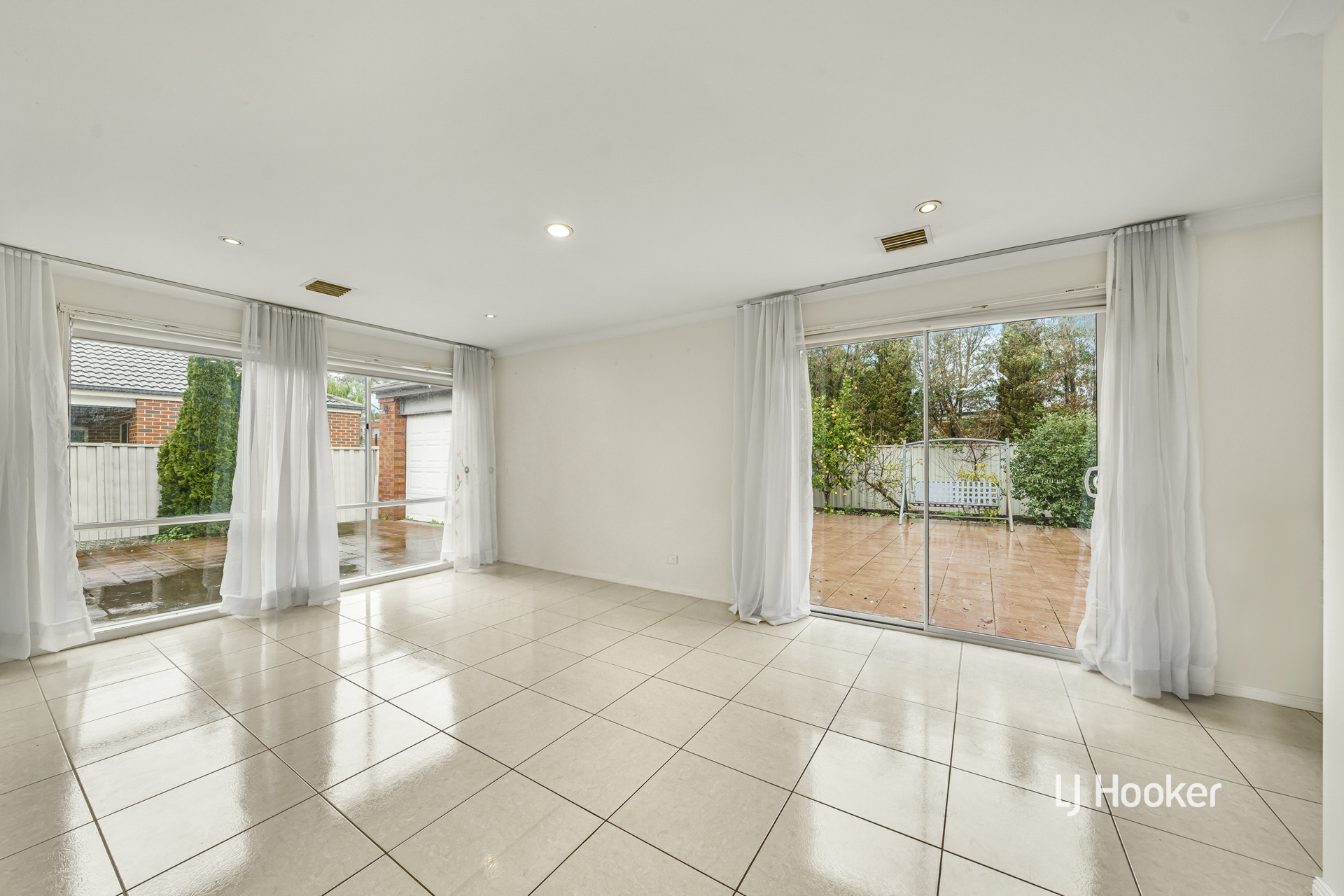 11 Finsbury Close — photo 12 of 22