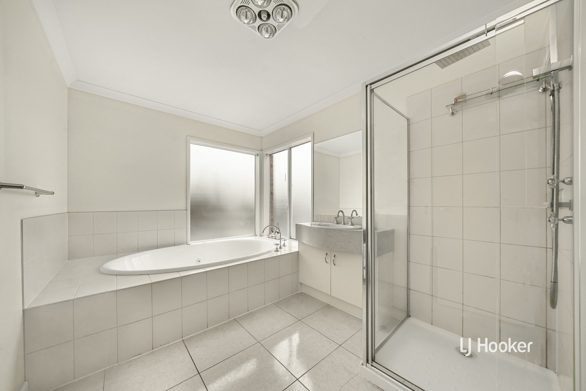 11 Finsbury Close — photo 20 of 22