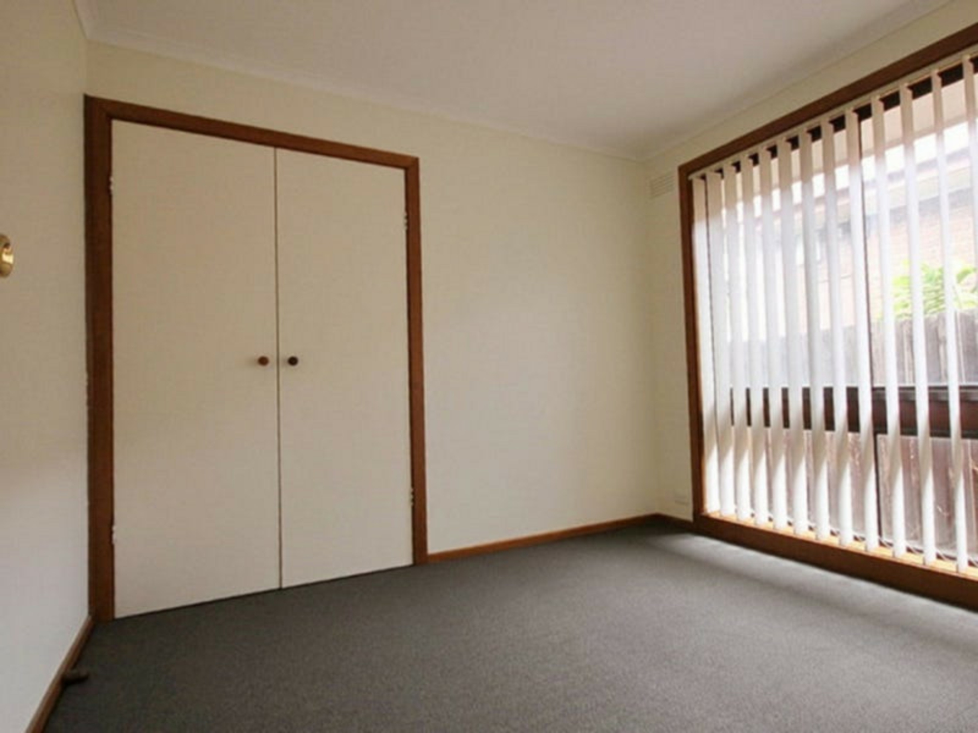 10 Everard Place — photo 7 of 11