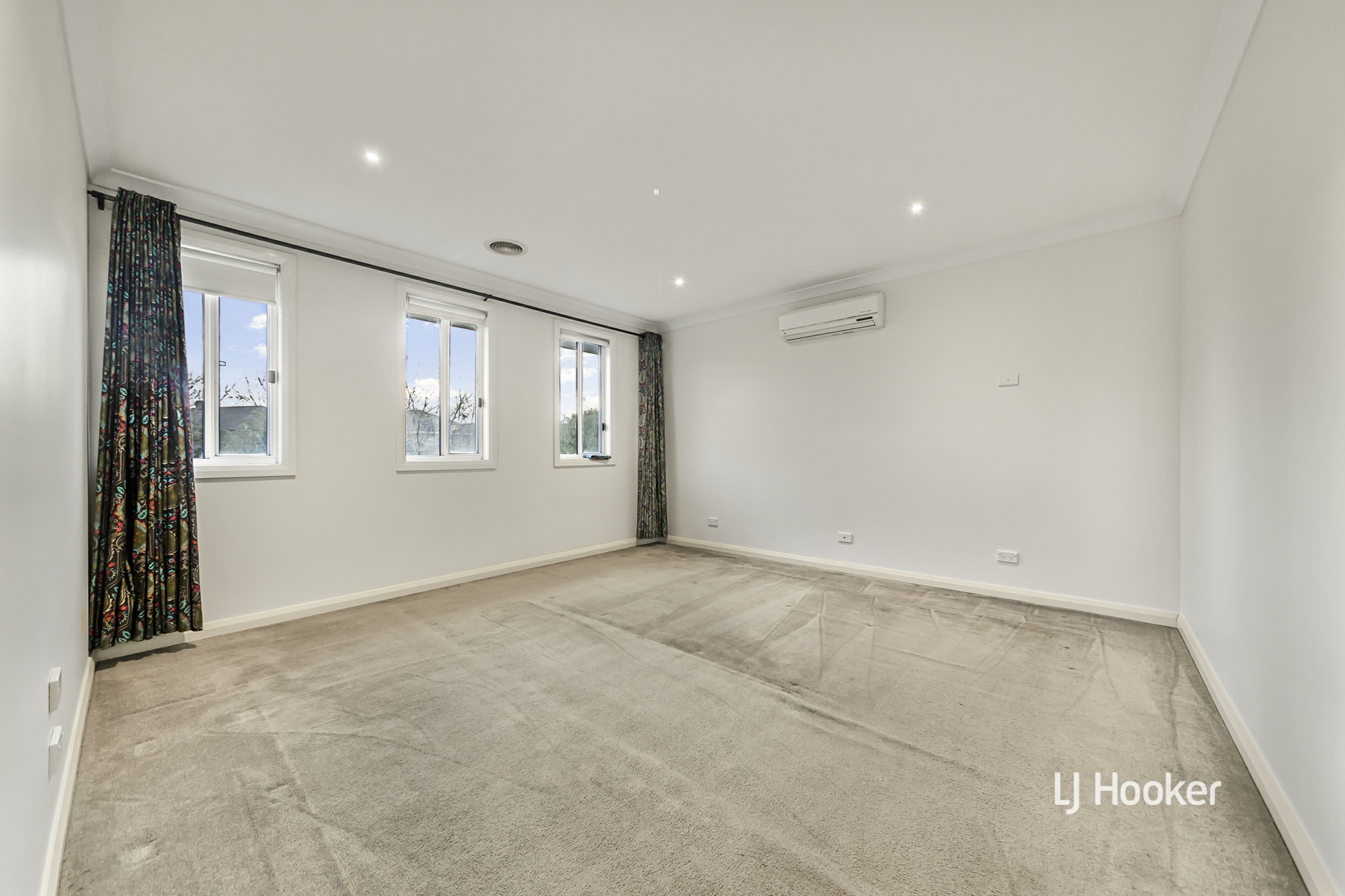 74 Vaucluse Boulevard — photo 5 of 19