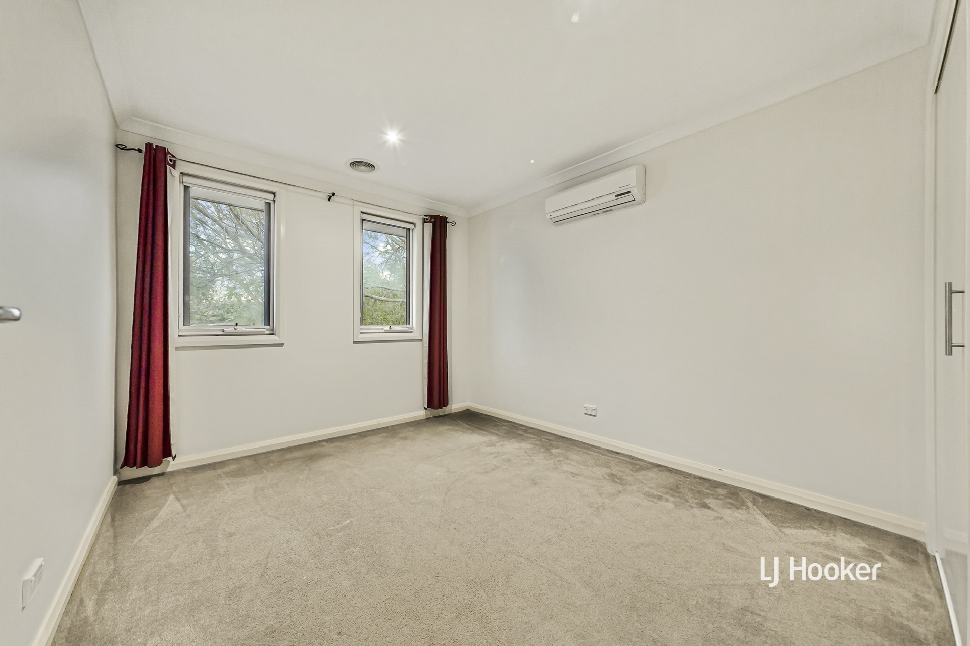74 Vaucluse Boulevard — photo 10 of 19