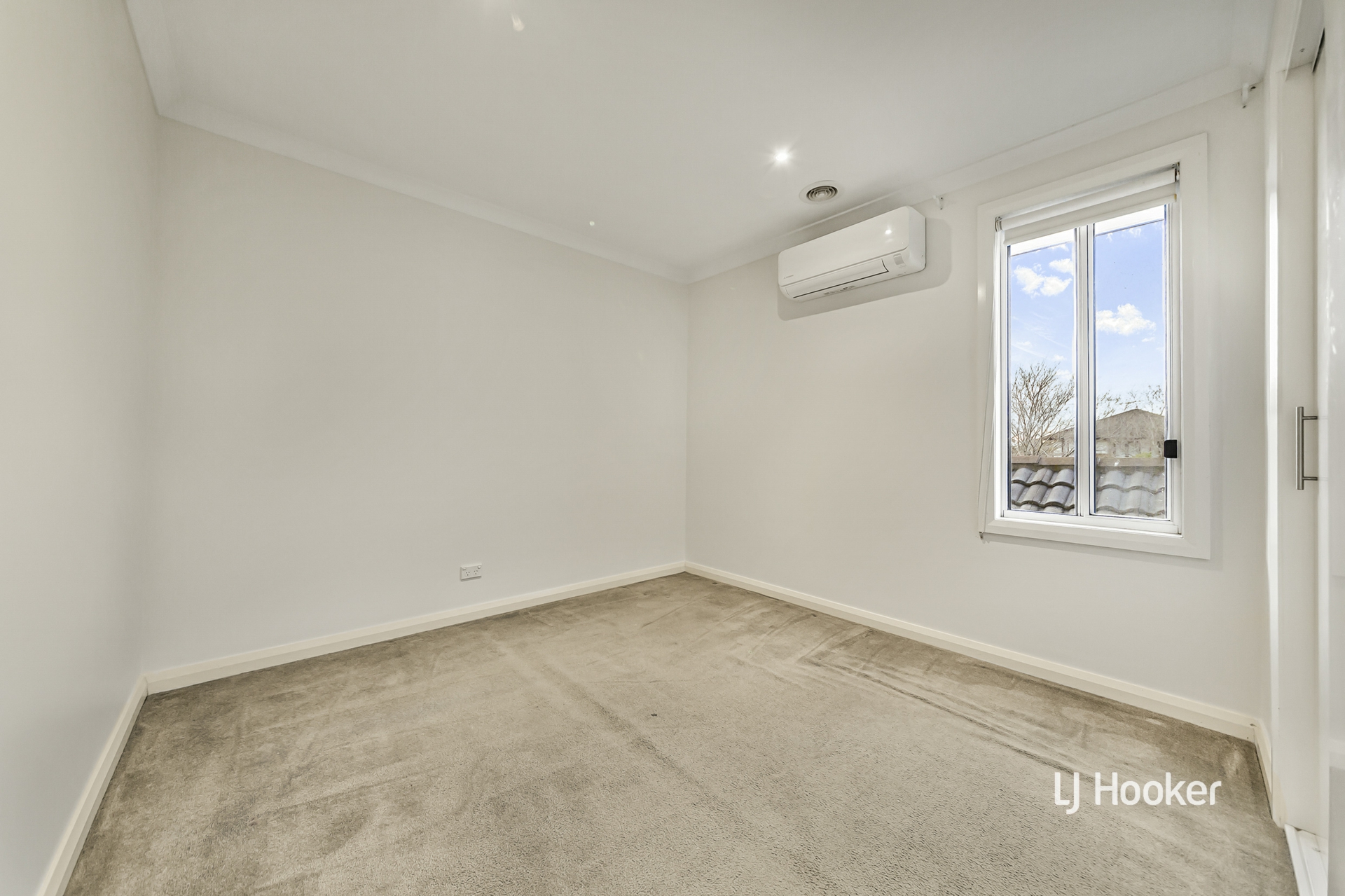 74 Vaucluse Boulevard — photo 12 of 19