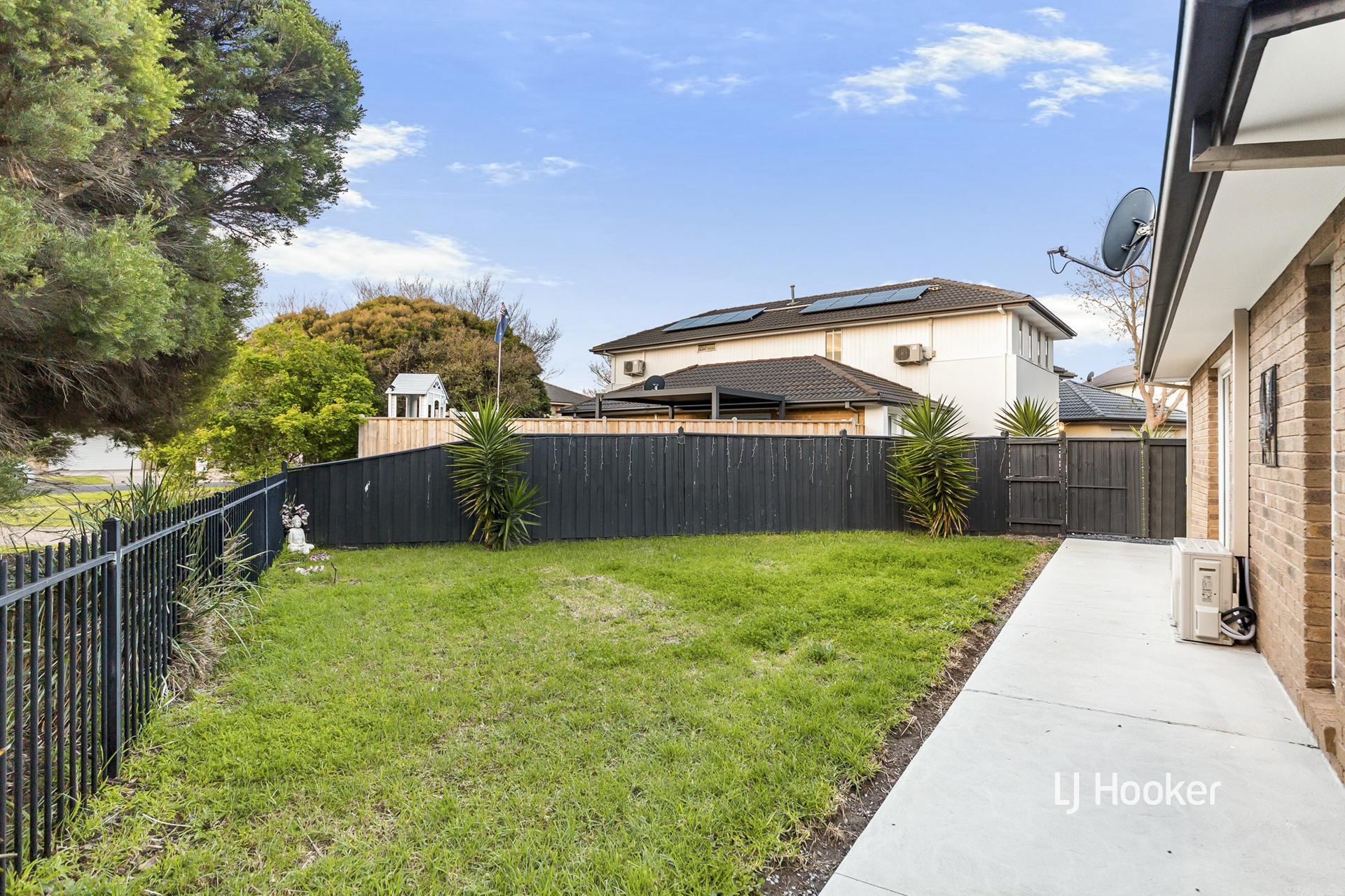 74 Vaucluse Boulevard — photo 18 of 19