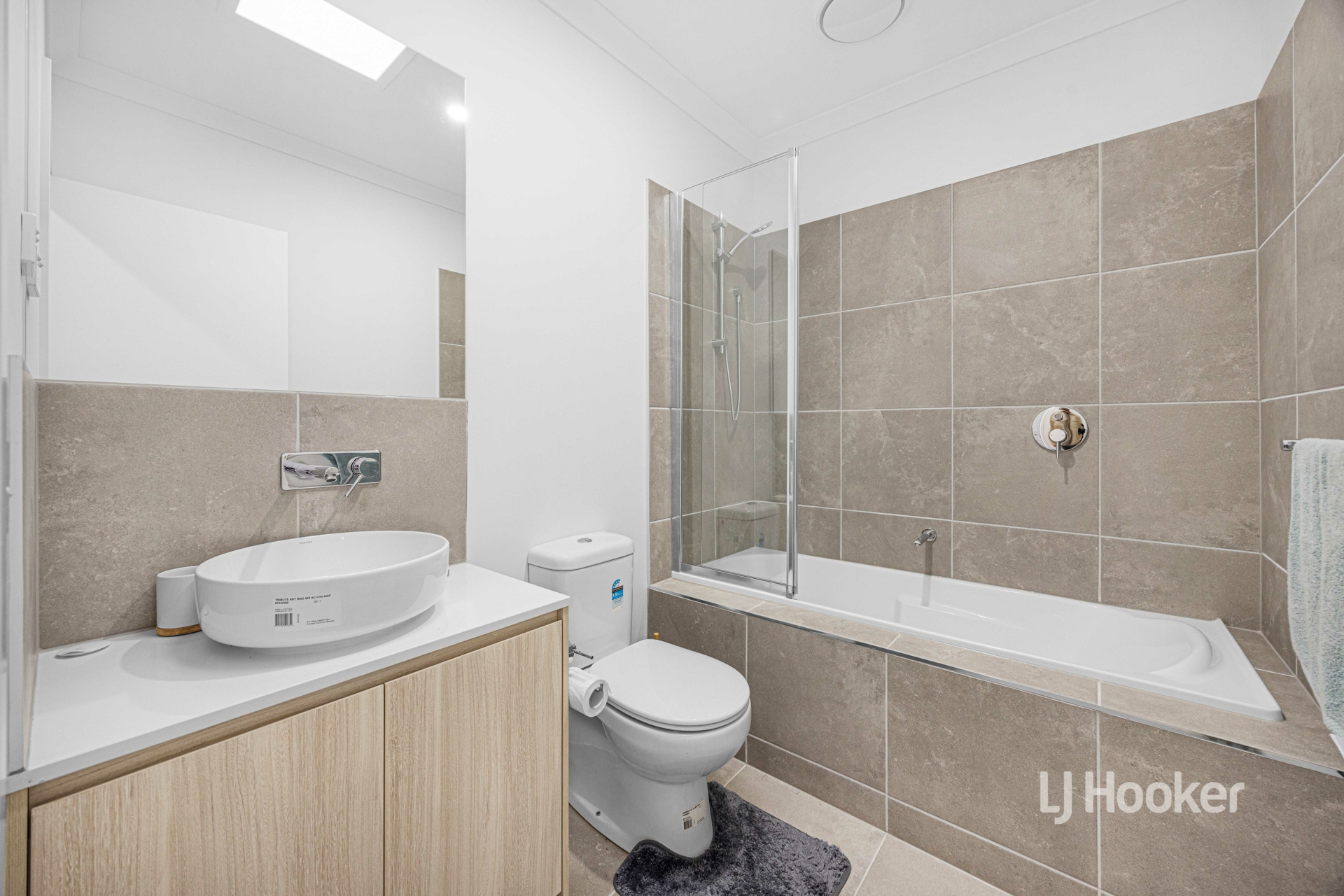22 Trentino Grove — photo 10 of 13