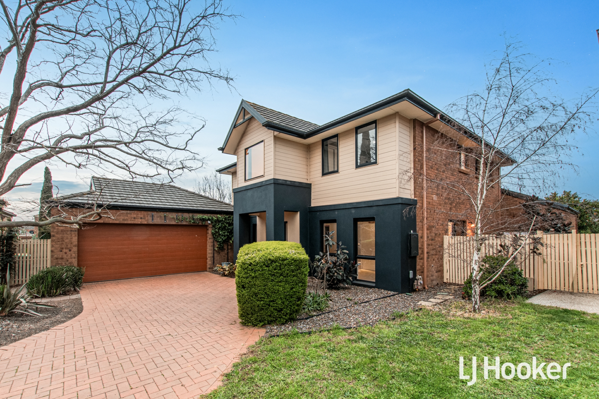 28 Lincolnheath Boulevard — photo from LJ Hooker Point Cook